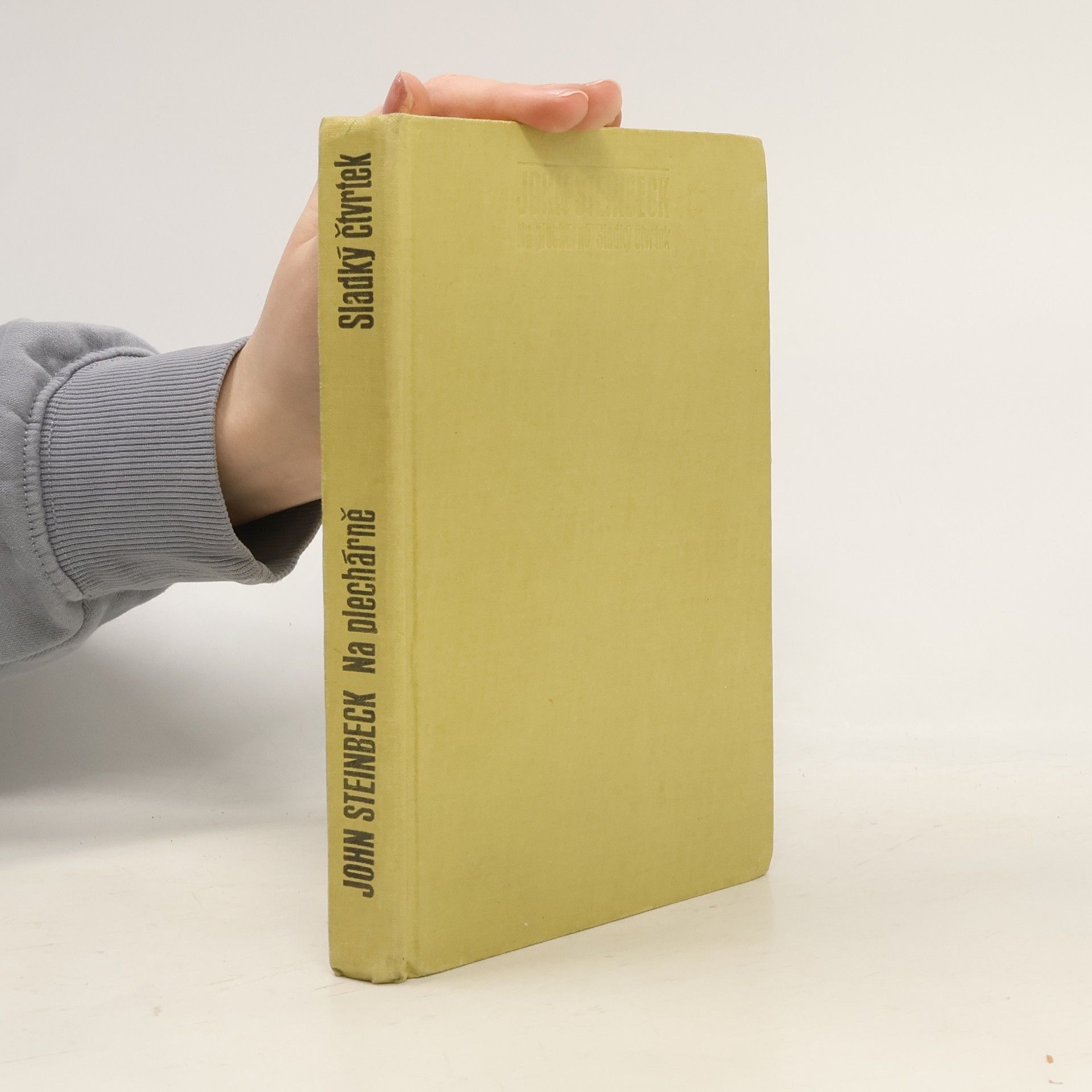John Steinbeck Na plechárně. Sladký čtvrtek