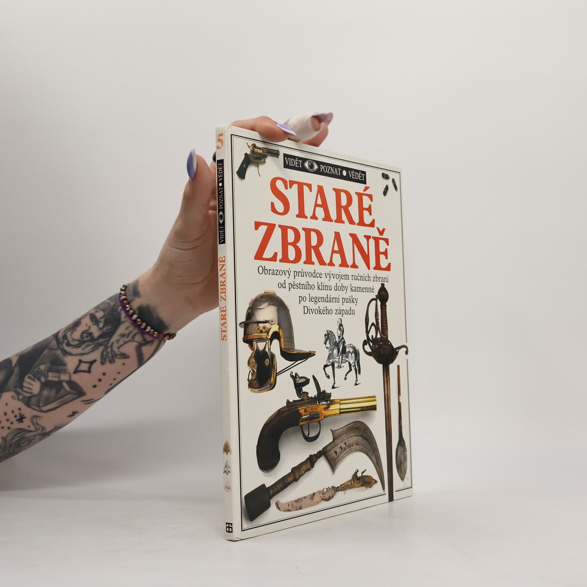 Michele Byam Staré zbraně