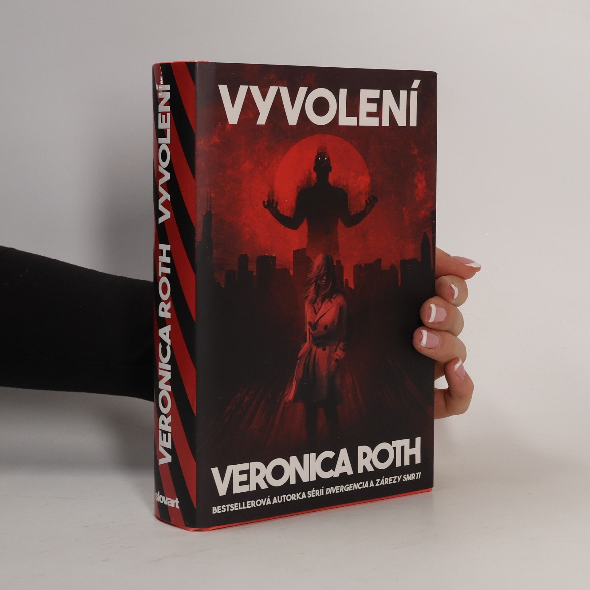 Veronica Roth Vyvolení