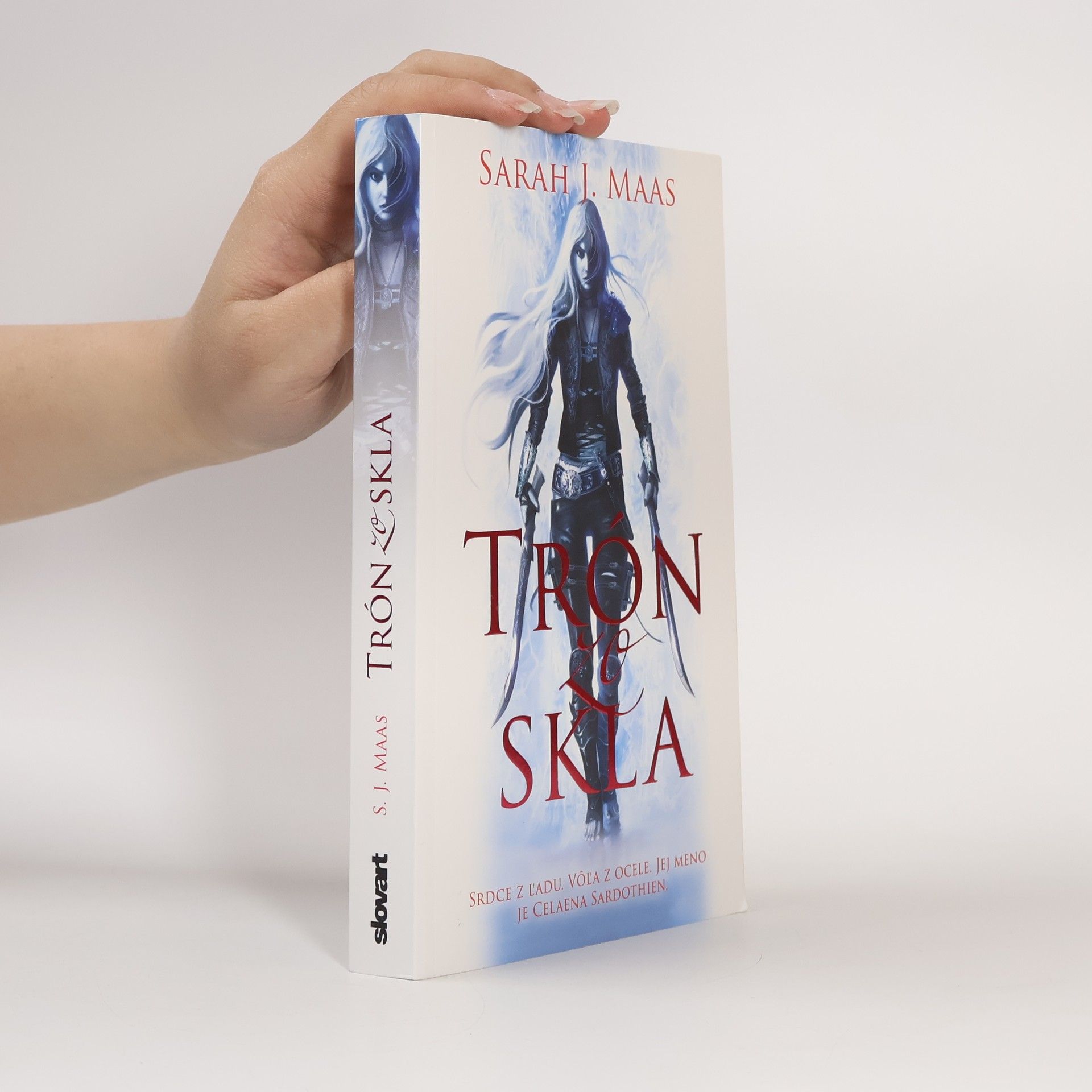 Sarah J. Maas Trón zo skla