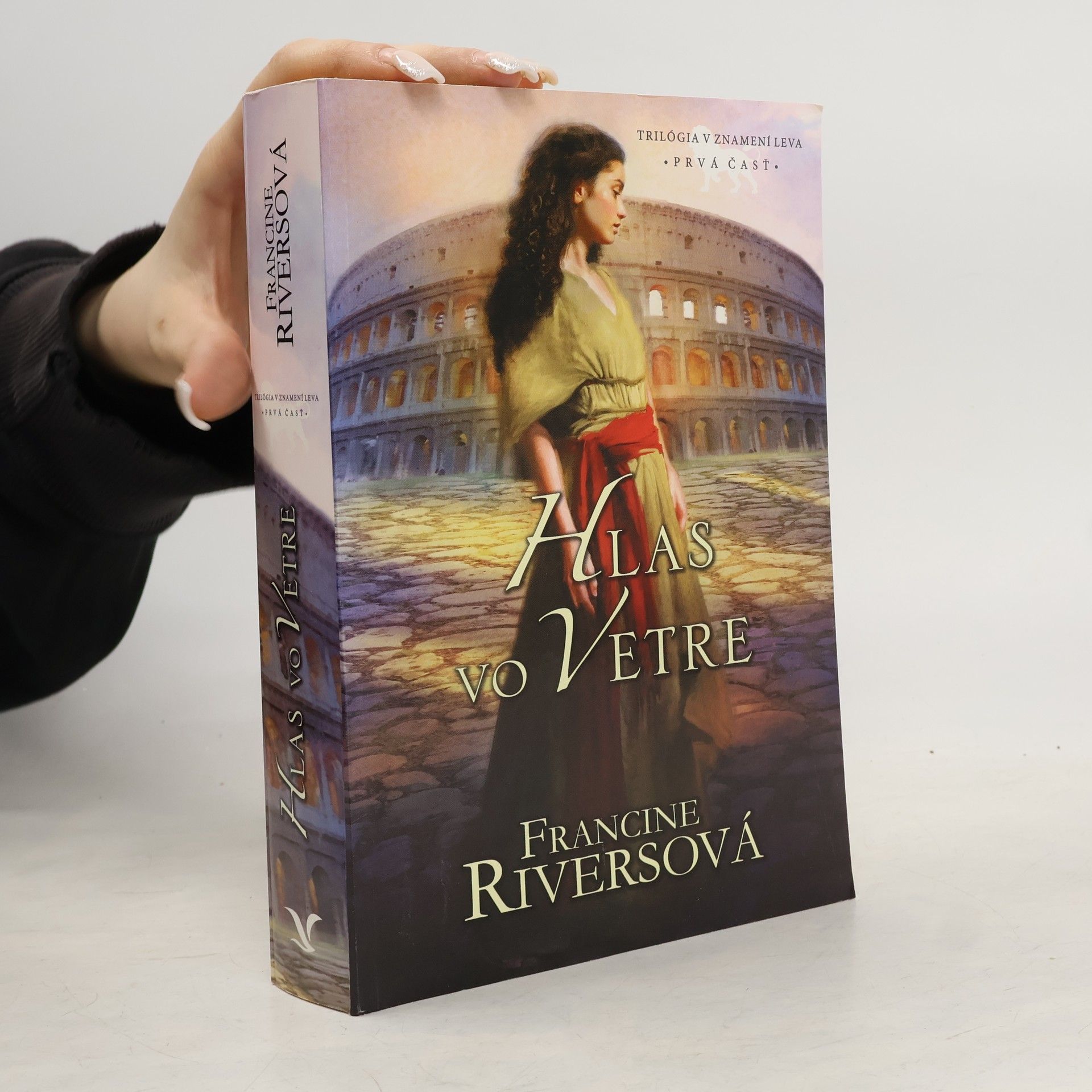 Francine Rivers Hlas vo vetre