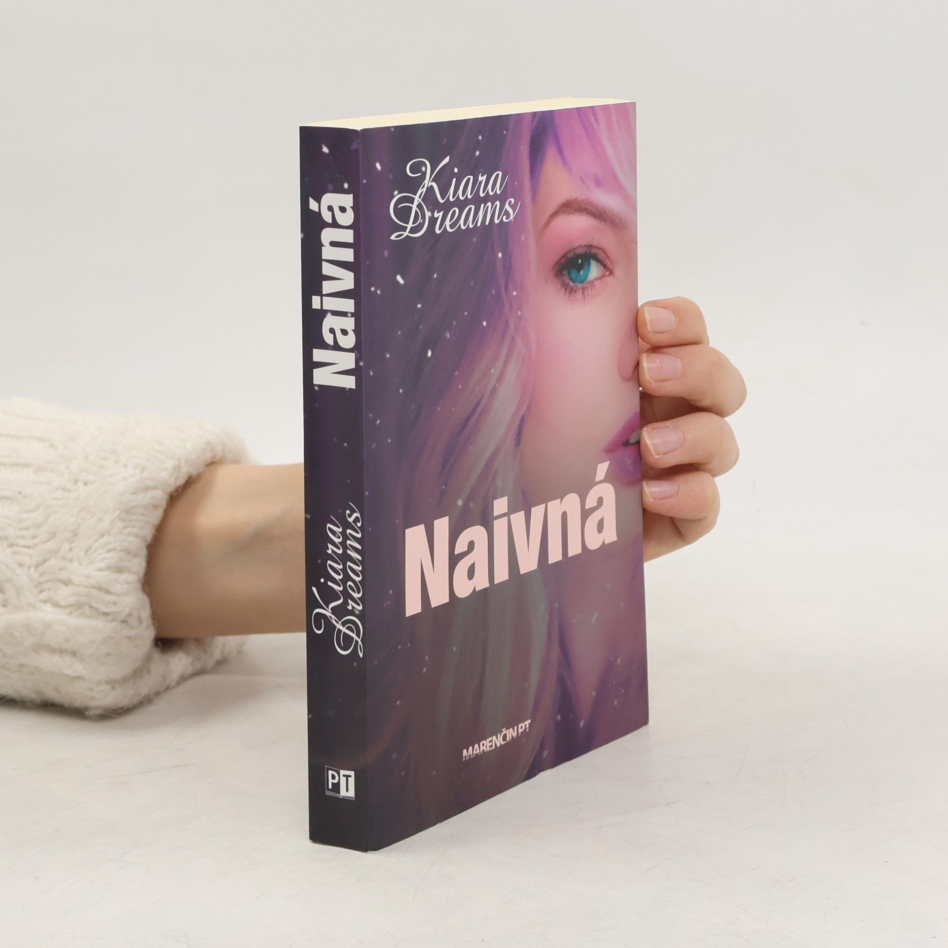 Kiara Dreams Naivná