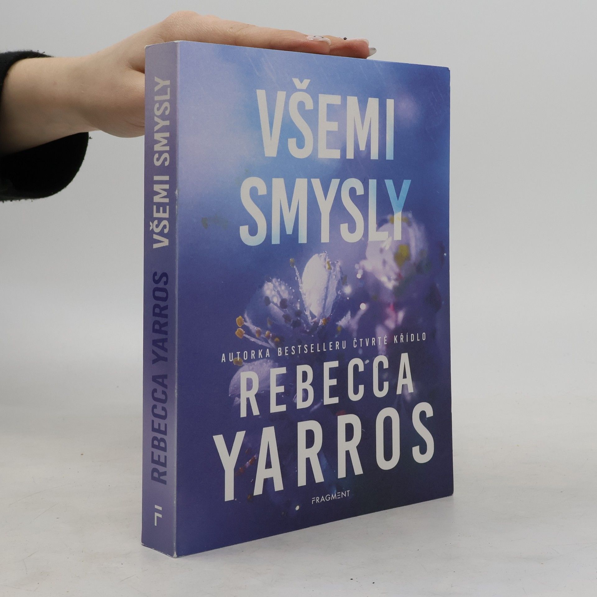Rebecca Yarros Všemi smysly