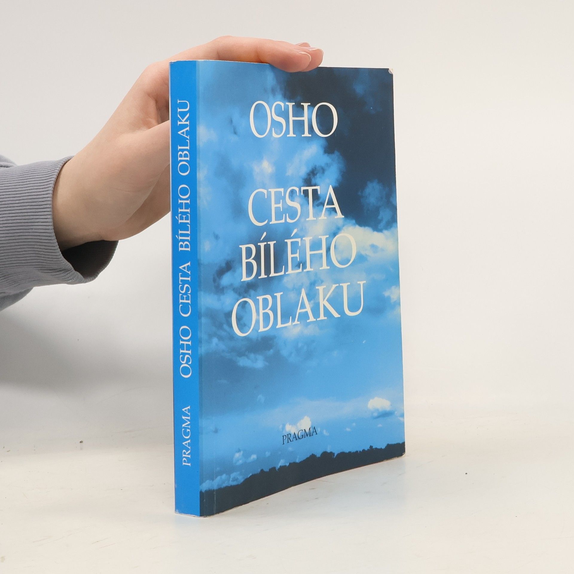Cesta bílého oblaku