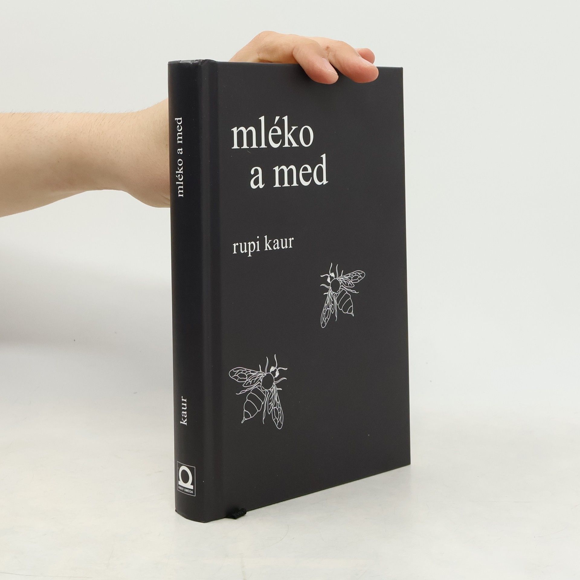 Rupi Kaur Mléko a med