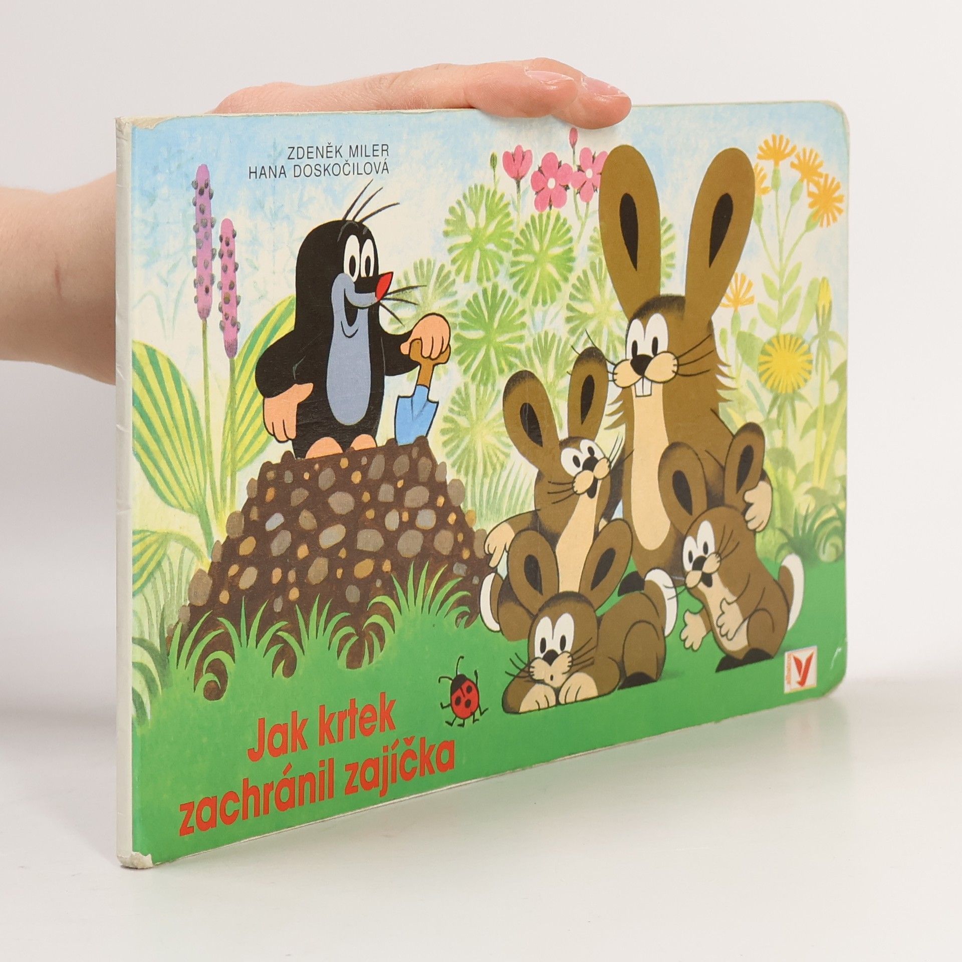 Zdeněk Miler Jak krtek zachránil zajíčka