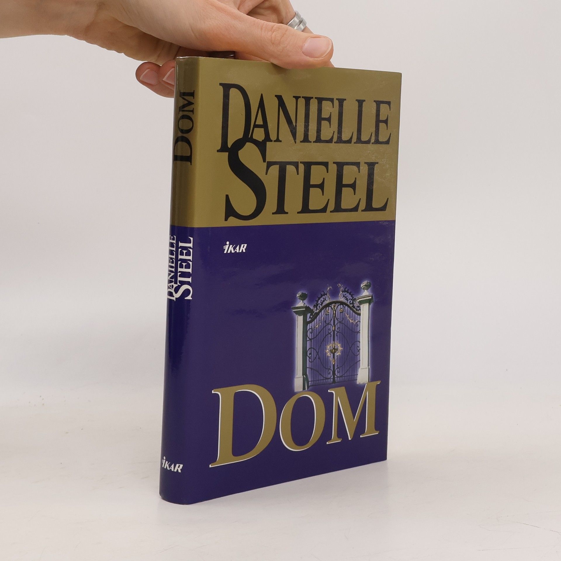 Danielle Steel Dom