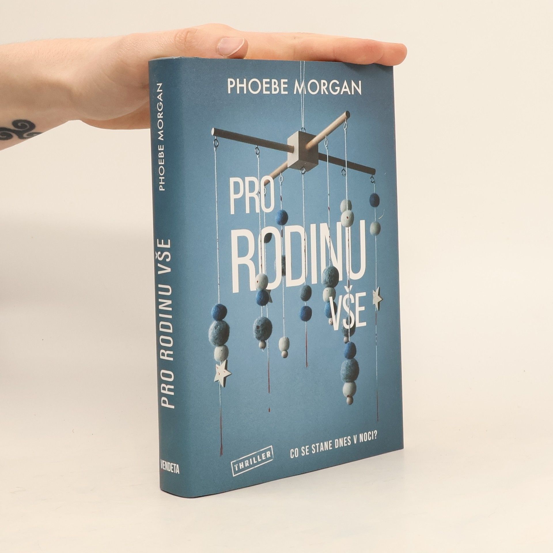 Phoebe Morgan Pro rodinu vše