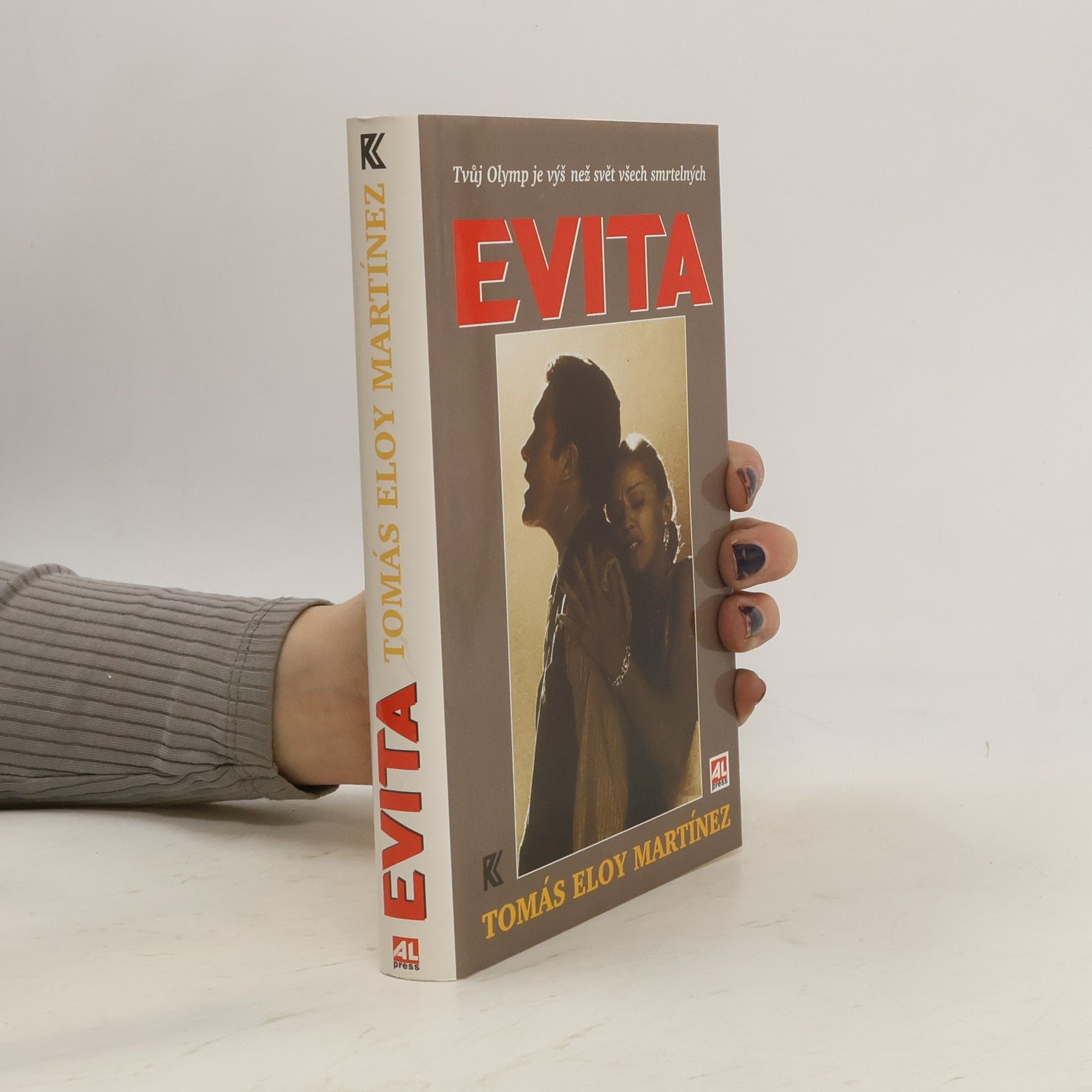 Tomás Eloy Martínez Evita