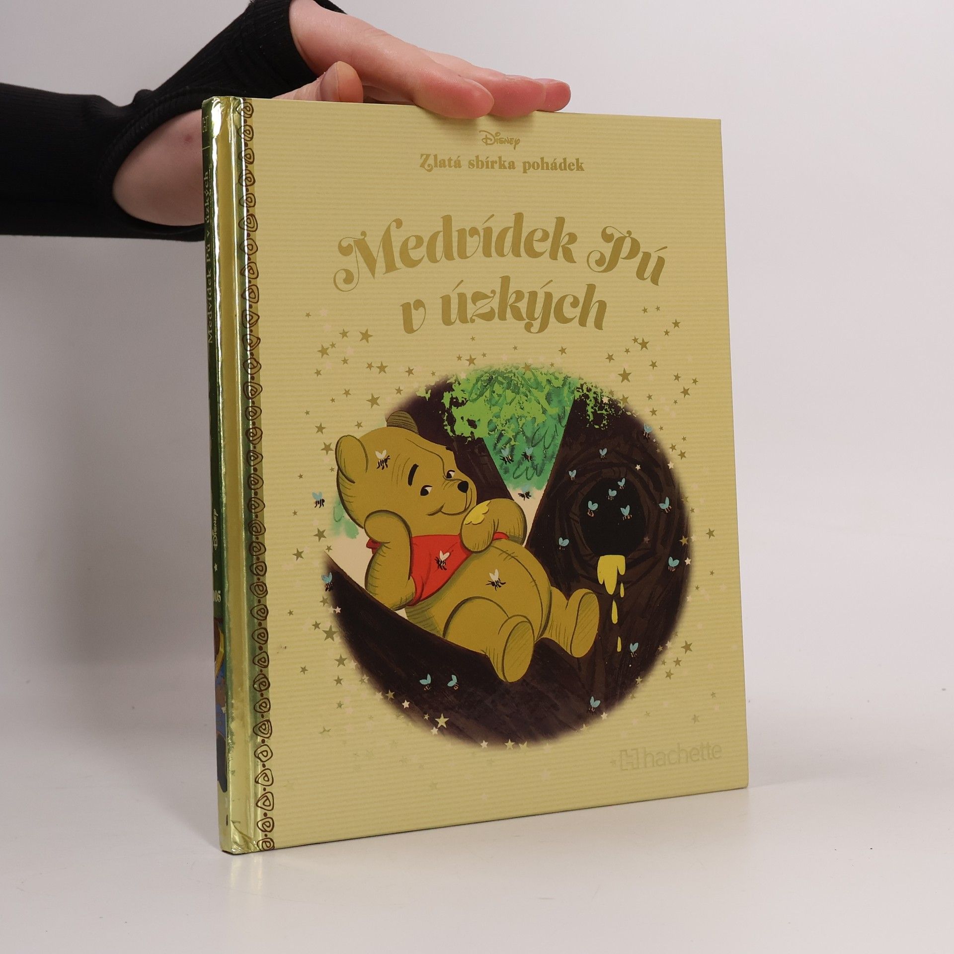 Various authors Zlatá sbírka pohádek 105. Medvídek Pů v úzkých