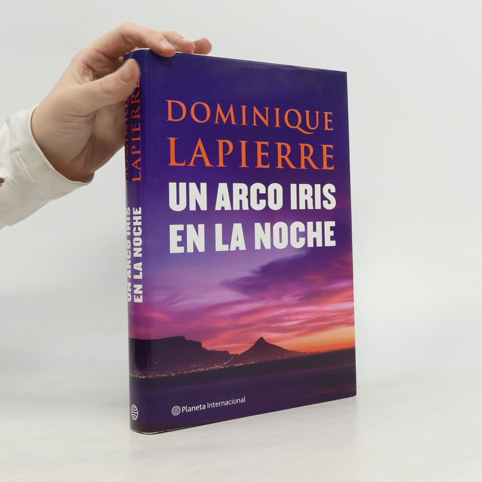 Dominique Lapierre Un arco iris en la noche