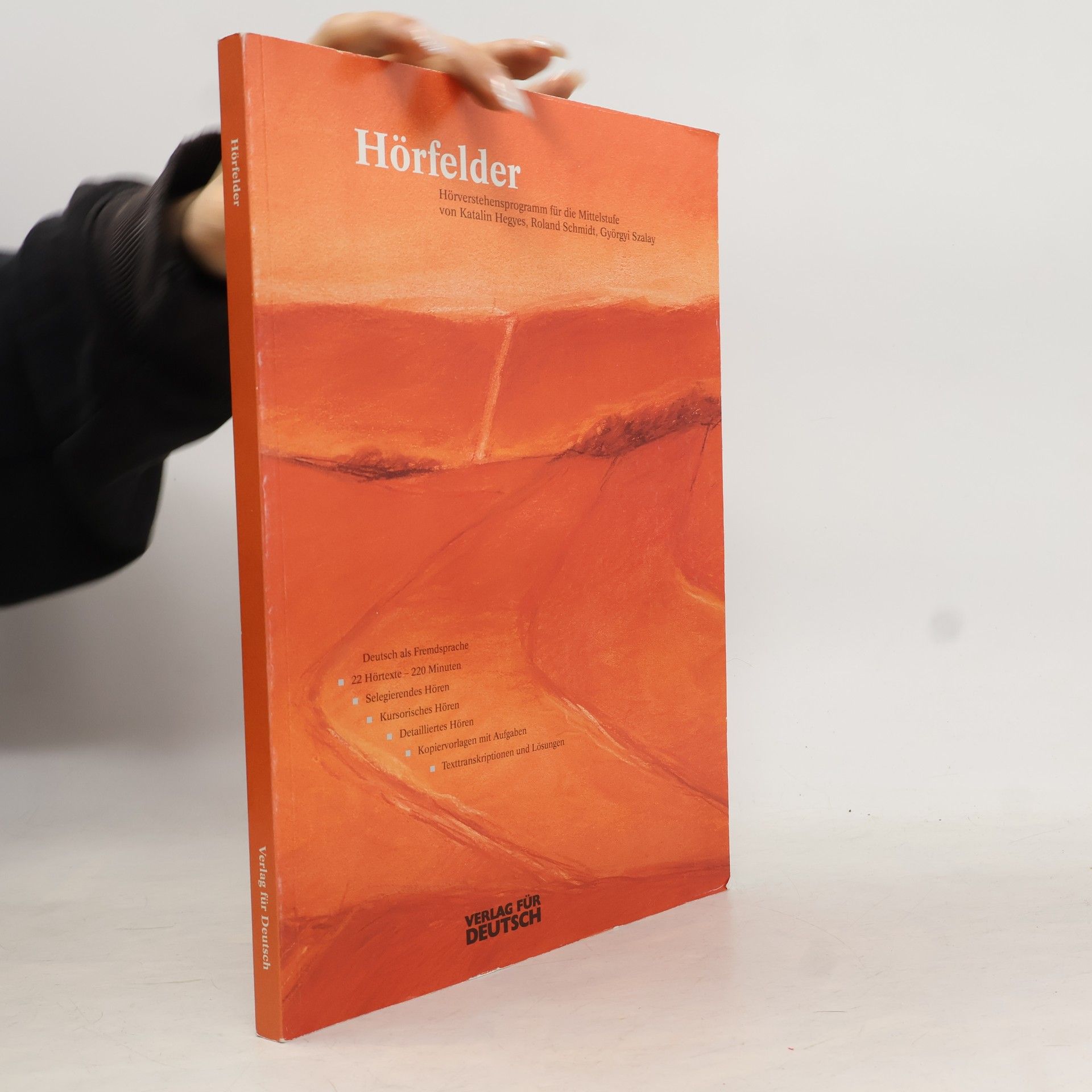 Katalin Hegyes Horfelder