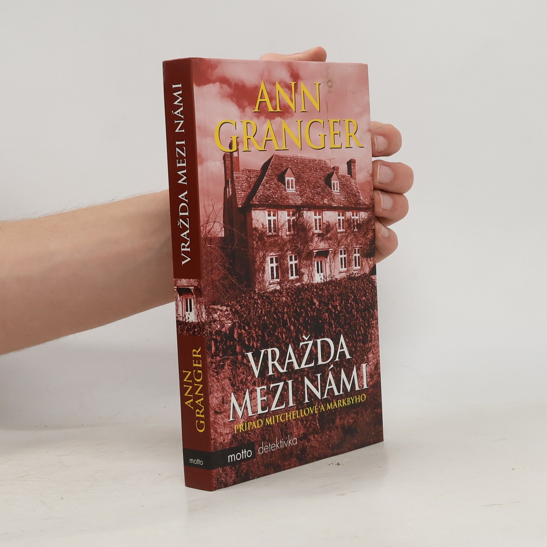 Ann Granger Vražda mezi námi