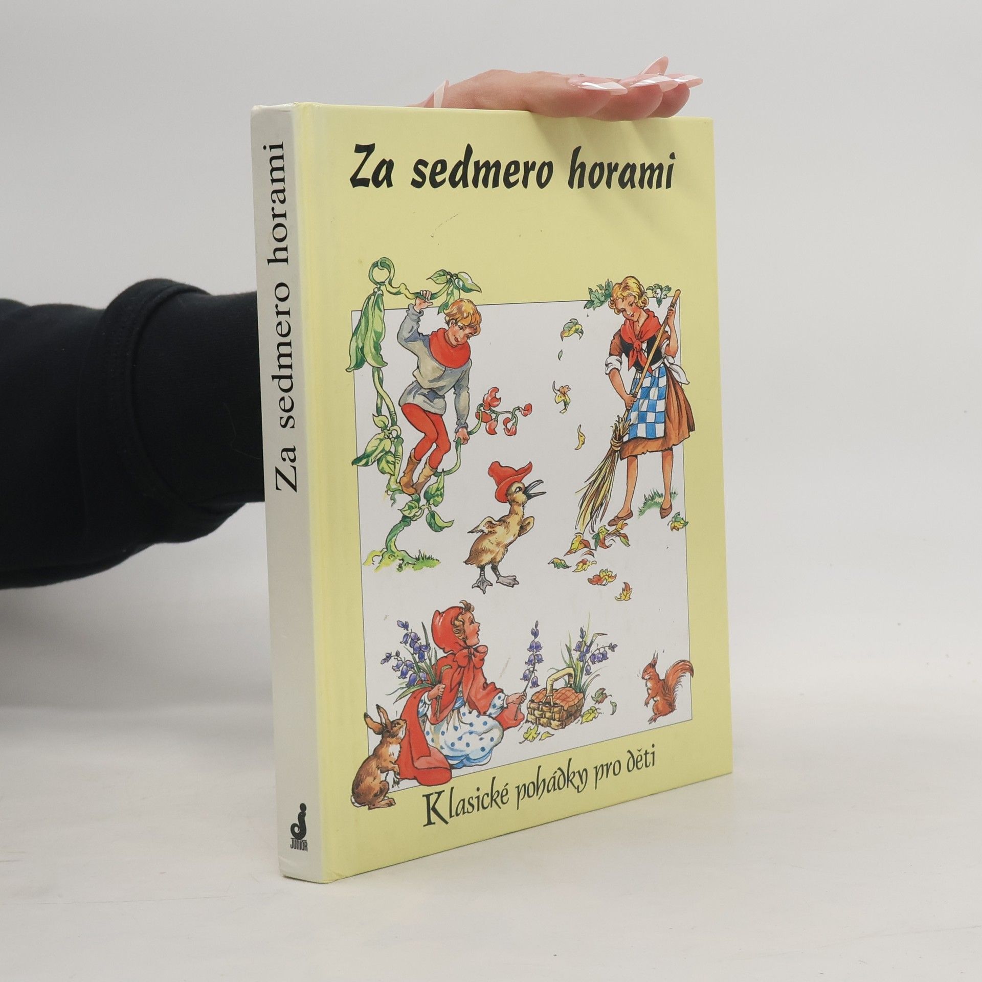 Jane Carruth Za sedmero horami - Klasické pohádky pro děti