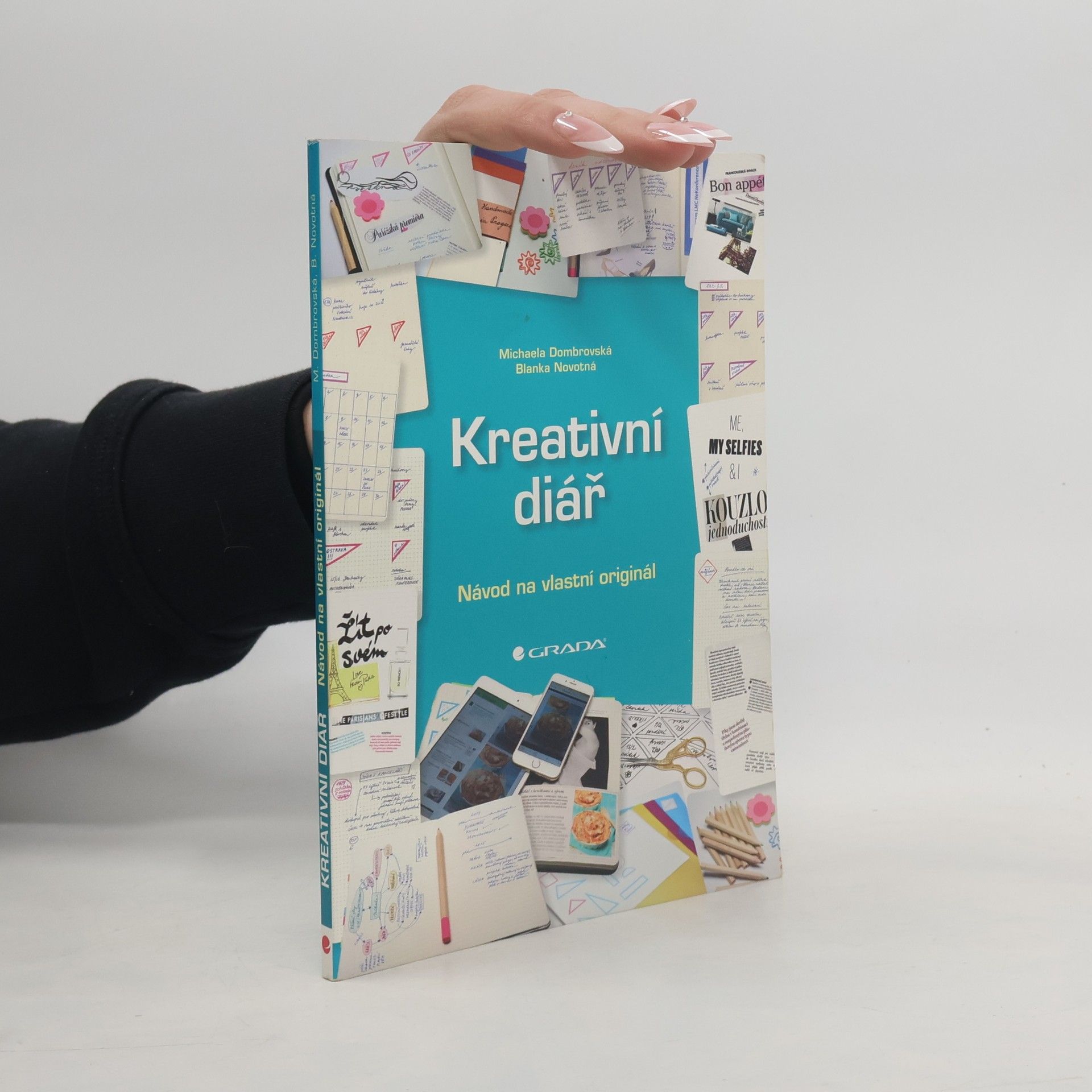 Kreativní diář. Vytvořte si diář na míru