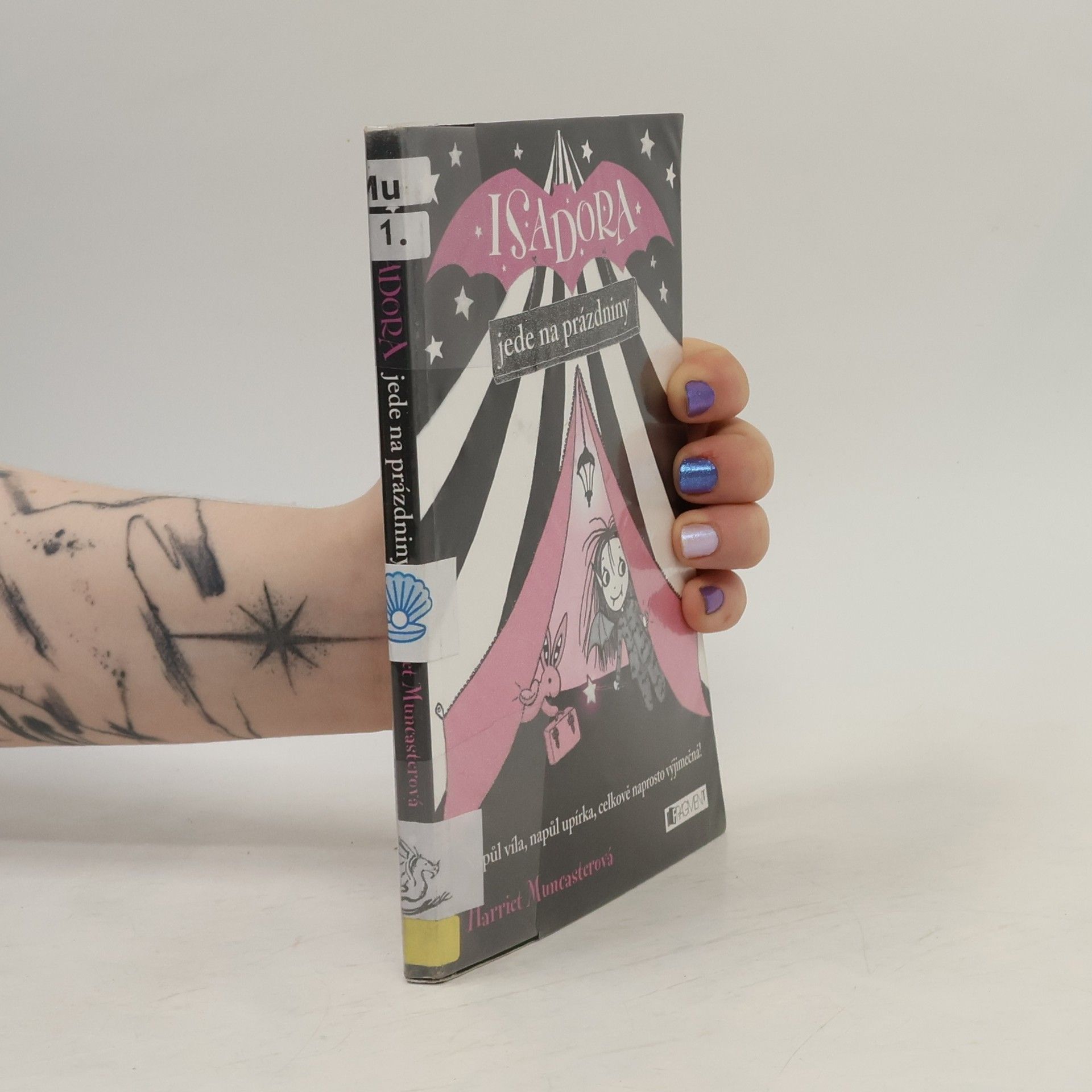 Harriet Muncaster Isadora jede na prázdniny