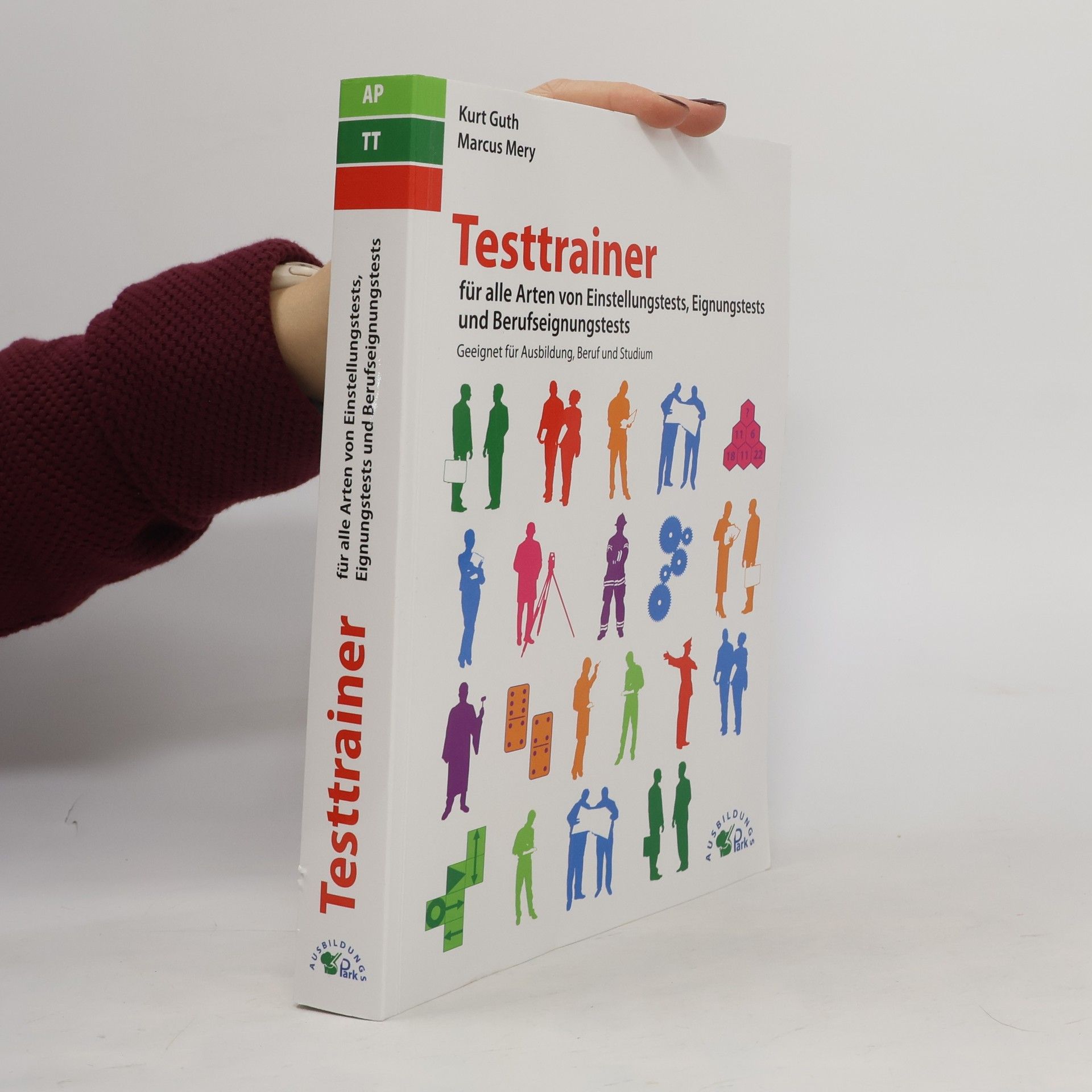 Marcus Mery Testtrainer für alle Arten von Einstellungstests. Eignungstests und Berufeignungstests