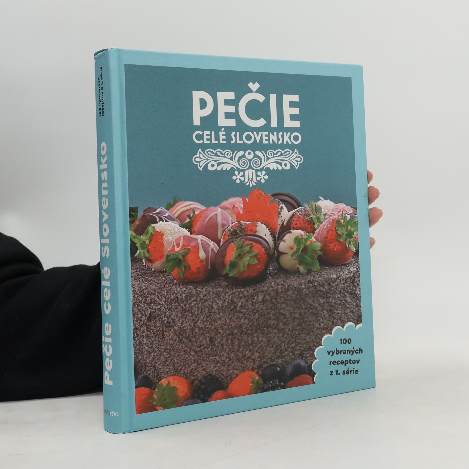 Kolektiv autorů Pečie celé Slovensko