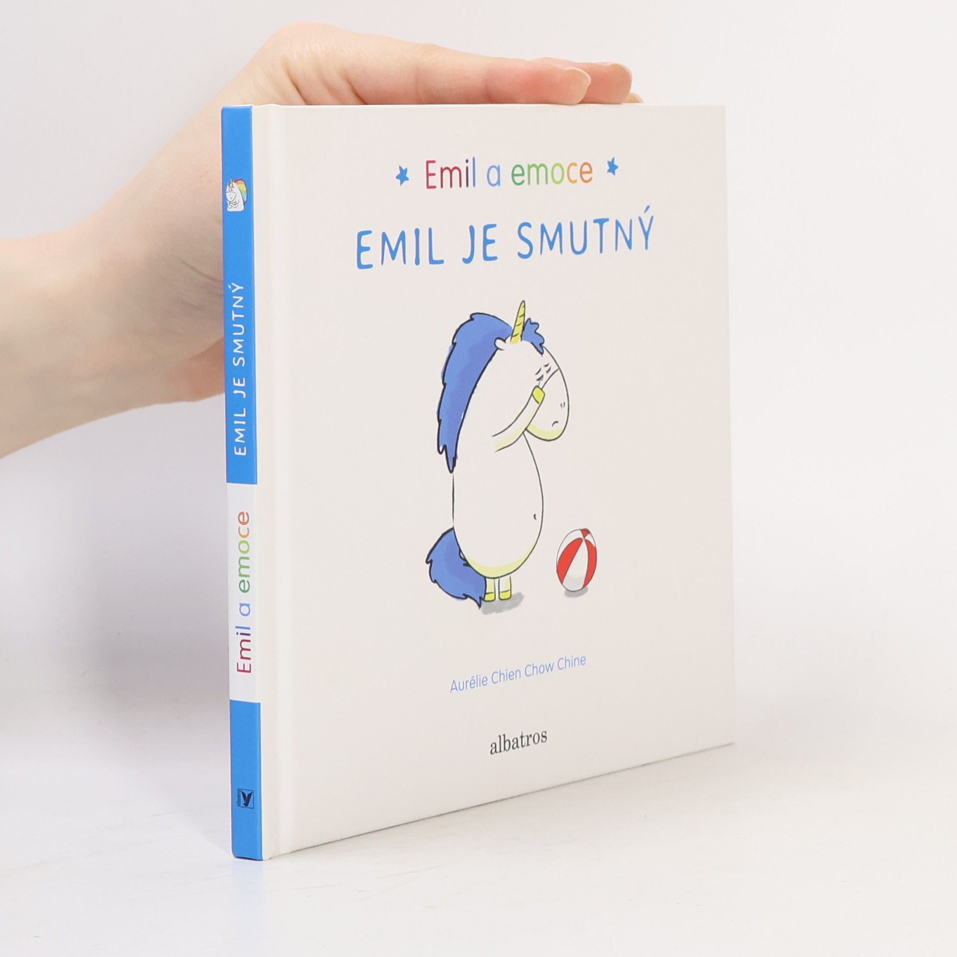 Aurélie Chien Chow Chine Emil je smutný