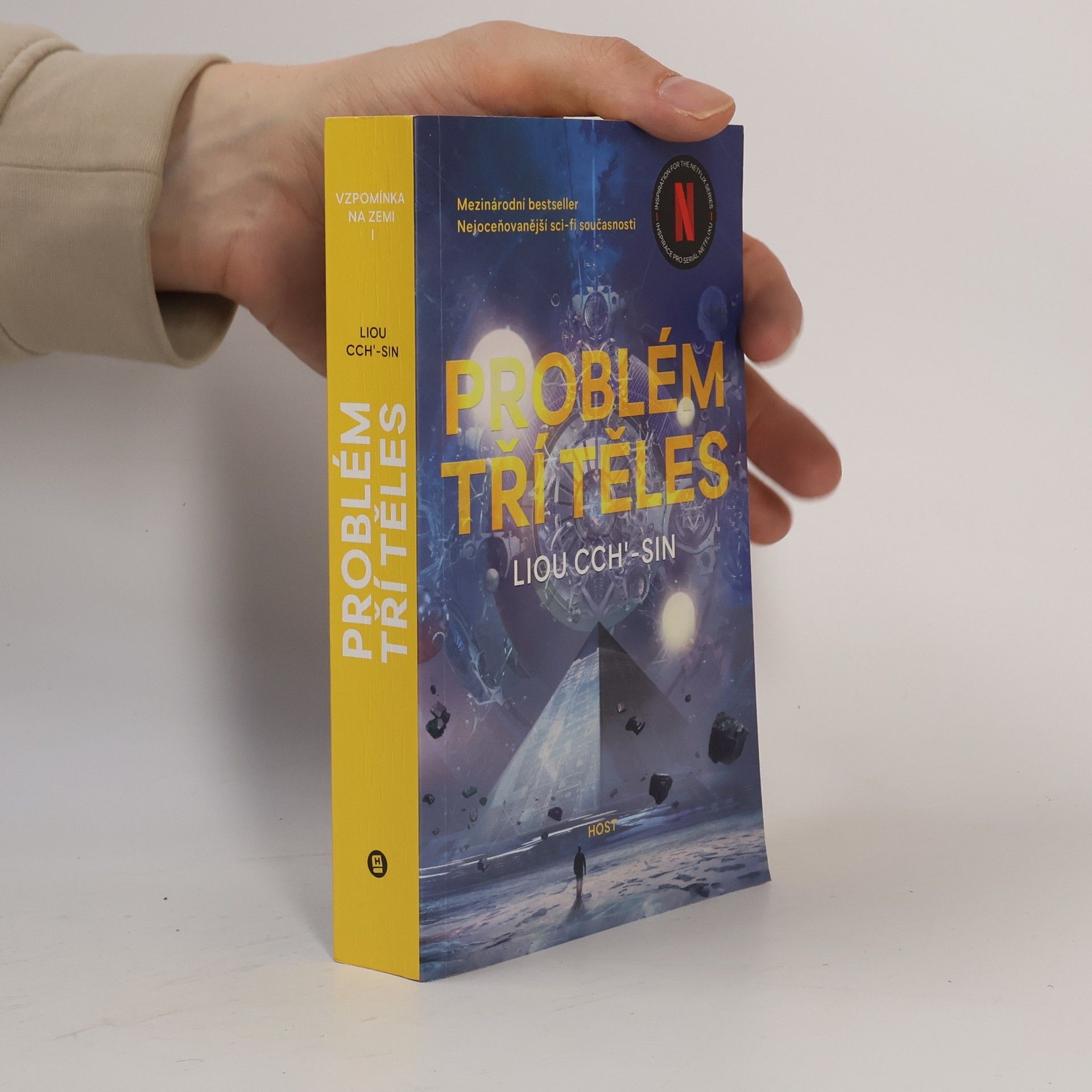 Cixin Liu Problém tří těles