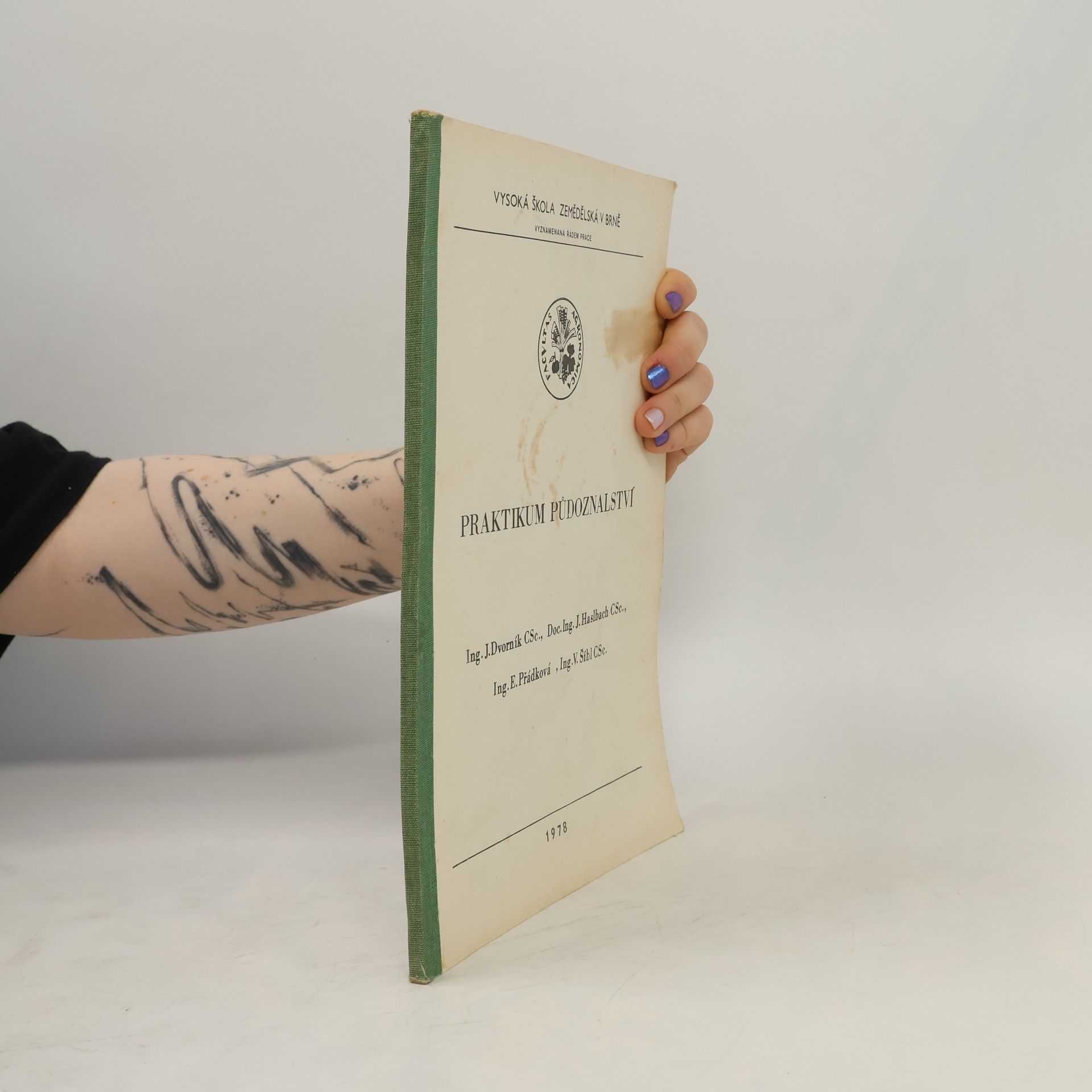 J. Dvorník Praktikum půdoznalství