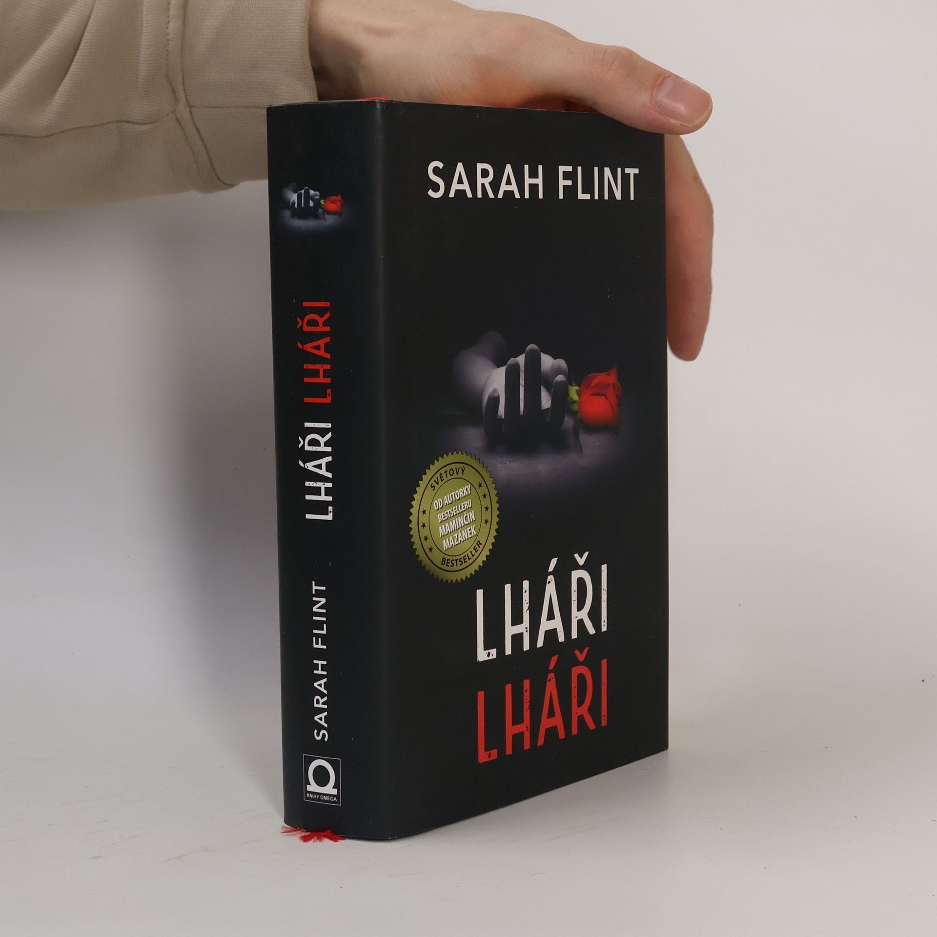 Sarah Flint Lháři, lháři