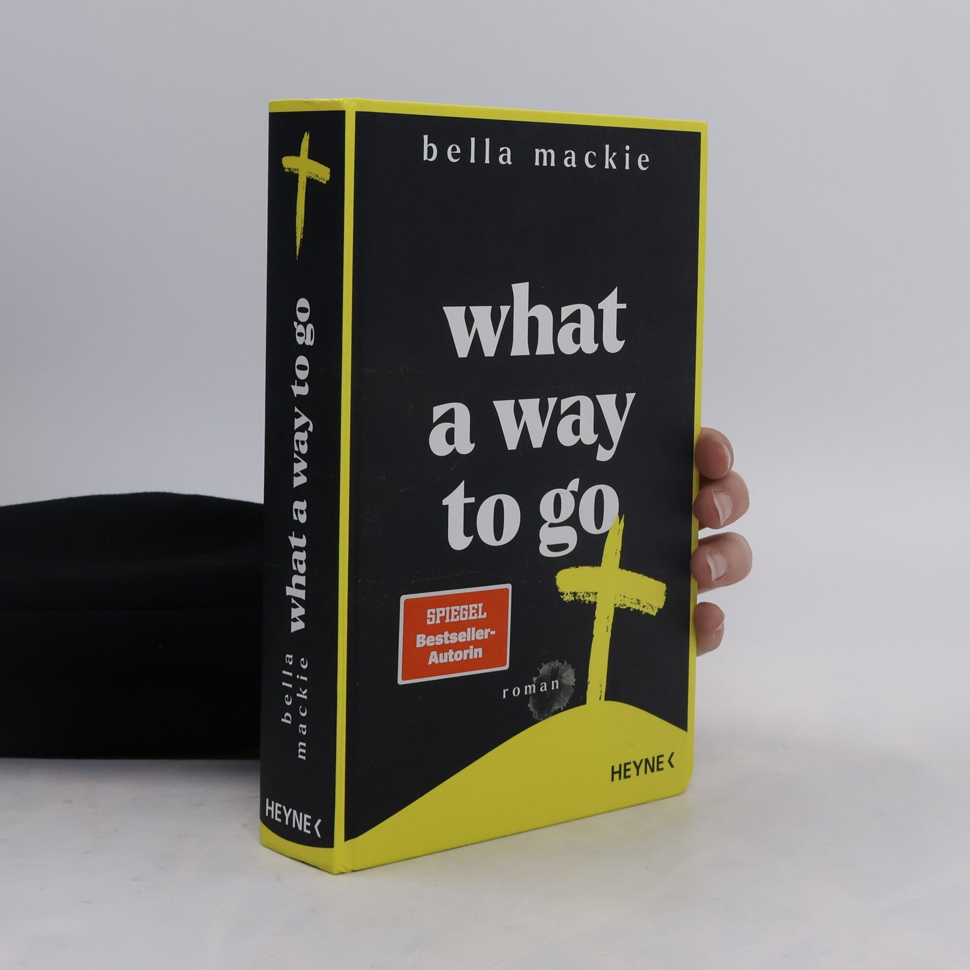 Bella Mackie What a Way To Go. Roman