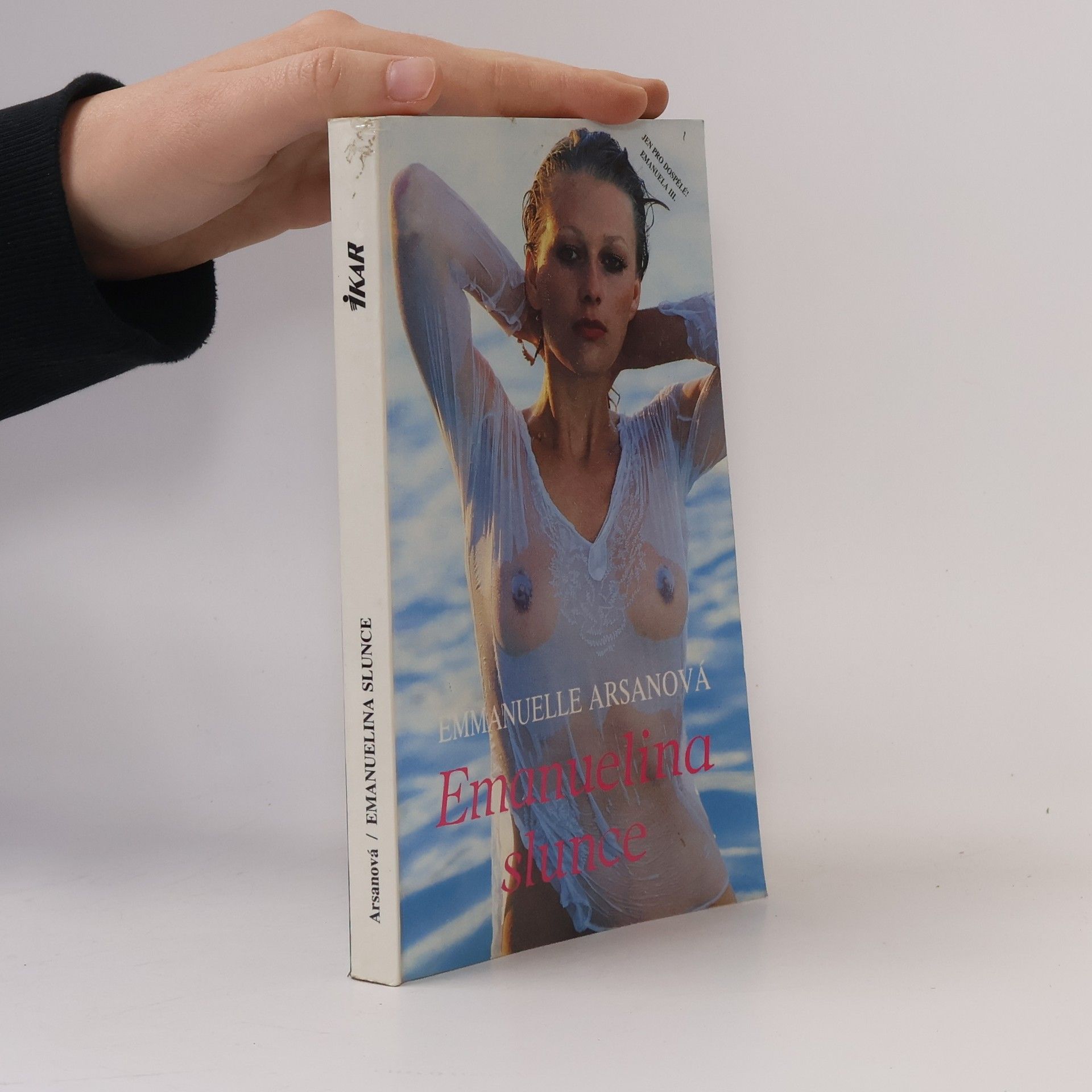 Emmanuelle Arsan Emanuelina slunce