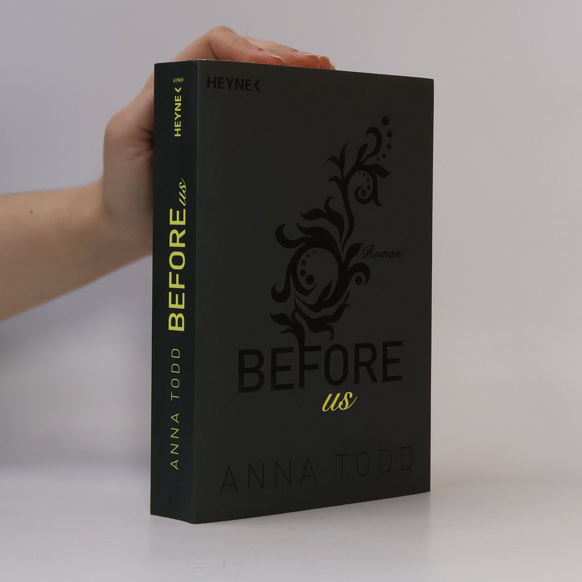 Anna Todd After 5. Before Us