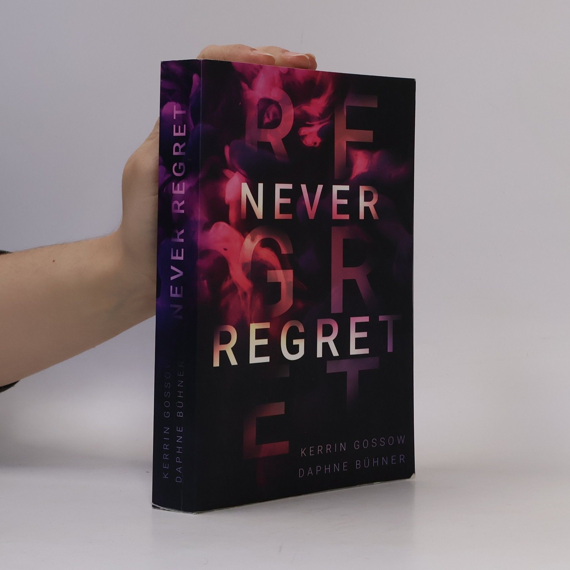 Daphne Bühner Never Regret
