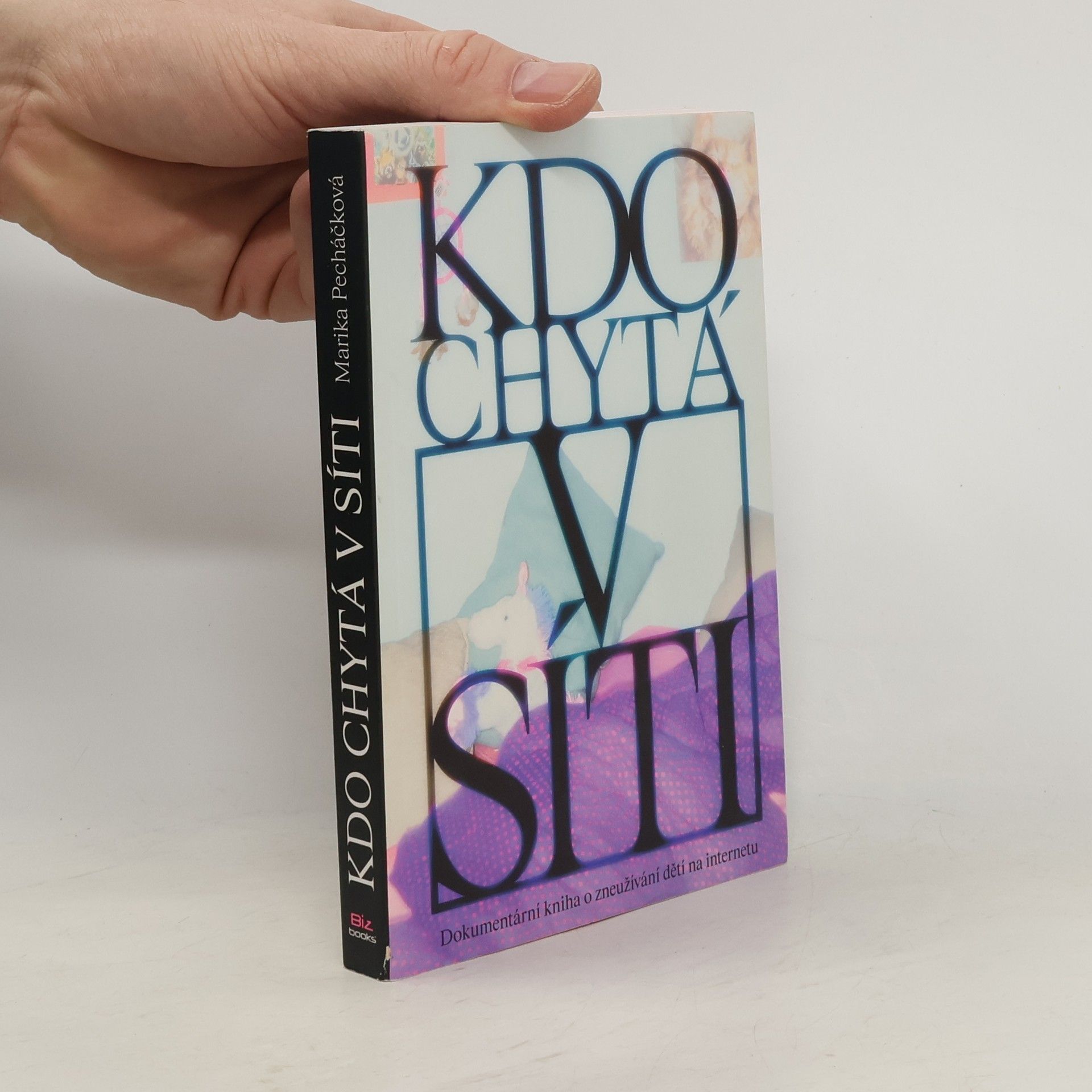 Marika Pecháčková Kdo chytá v síti