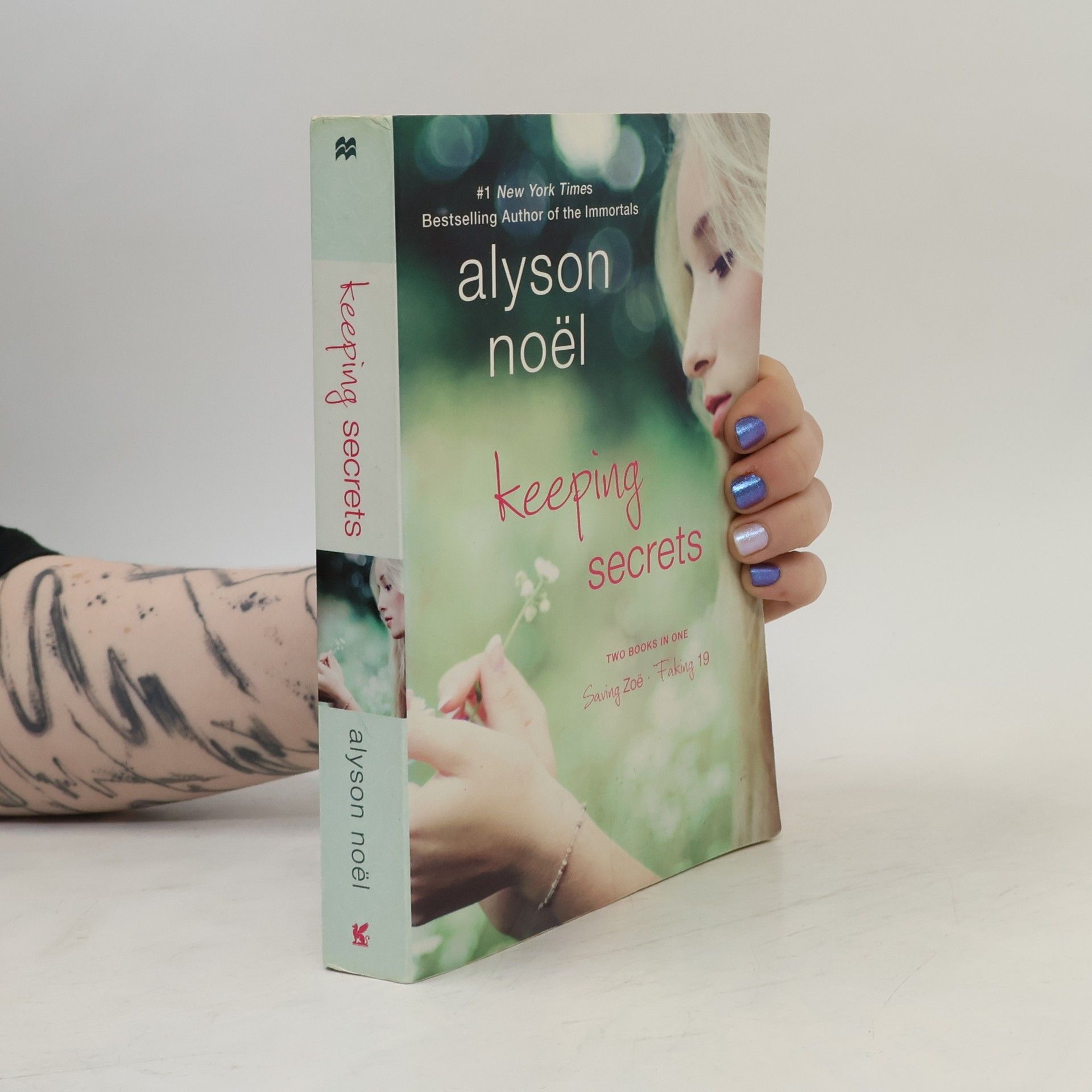 Alyson Noël Keeping Secrets