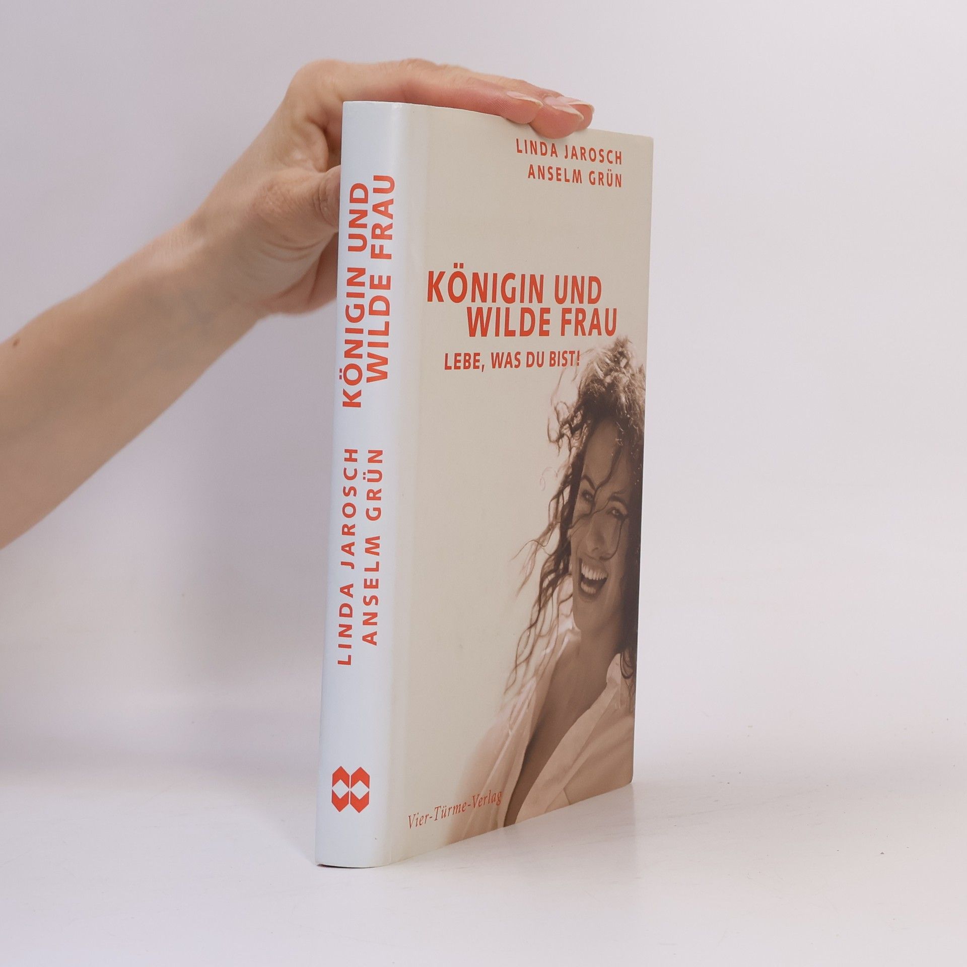 Linda Jarosch Königin und wilde Frau