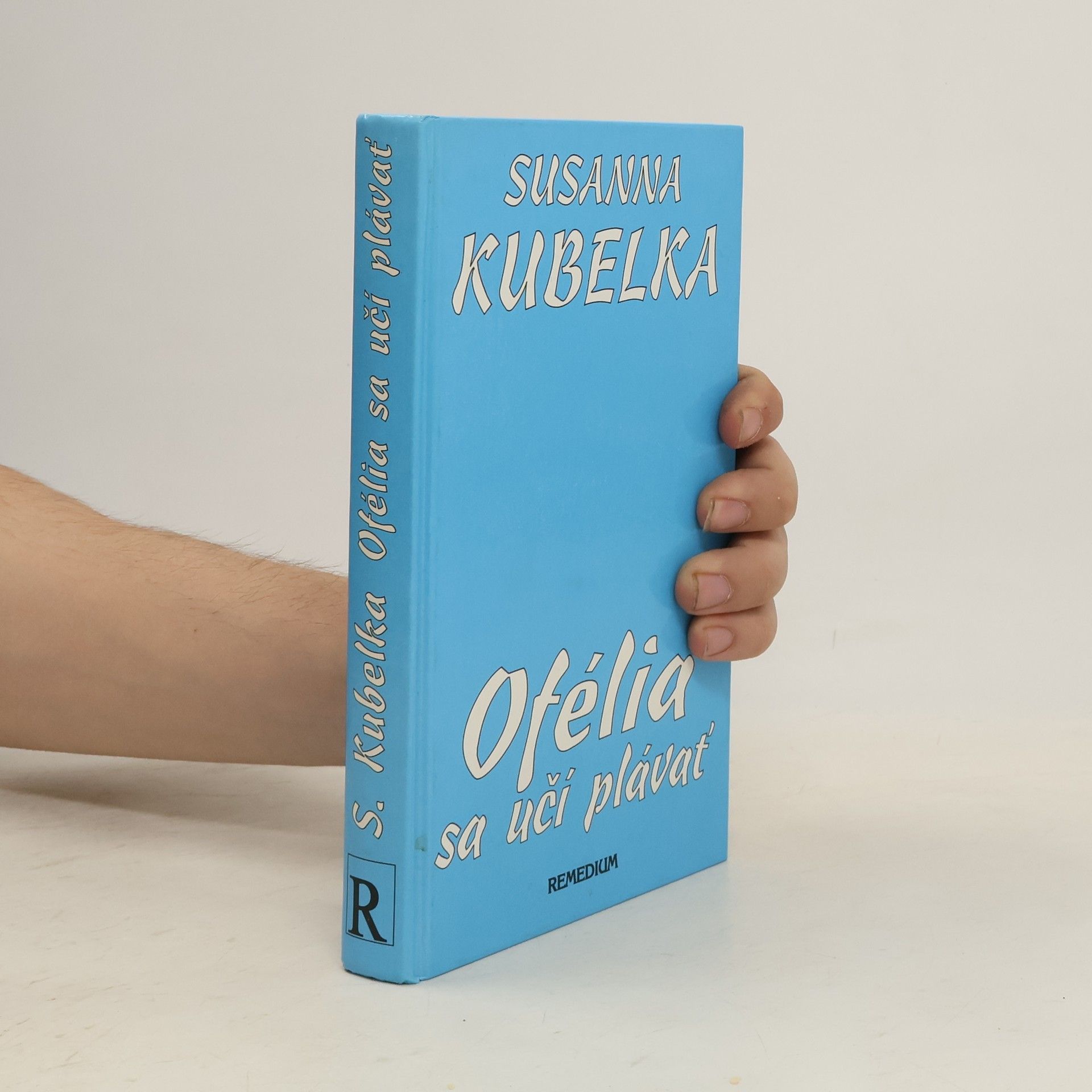 Susanna Kubelka Ofélia sa učí plávať