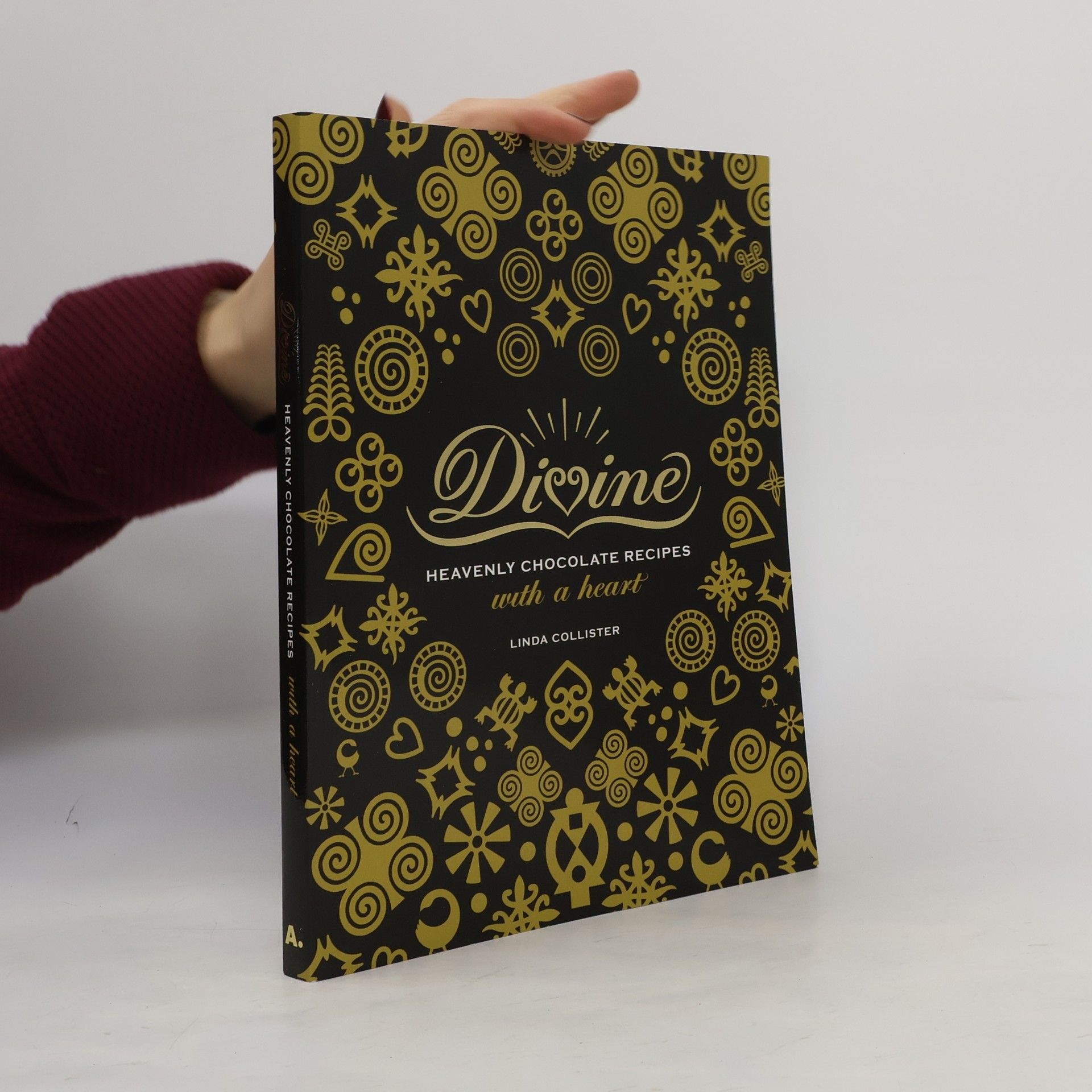 Linda Collister Divine