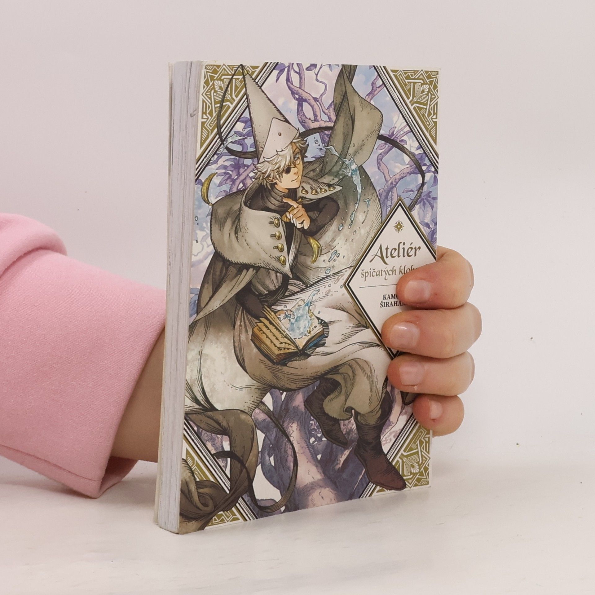 Kamome Širahama Ateliér špičatých klobouků 3