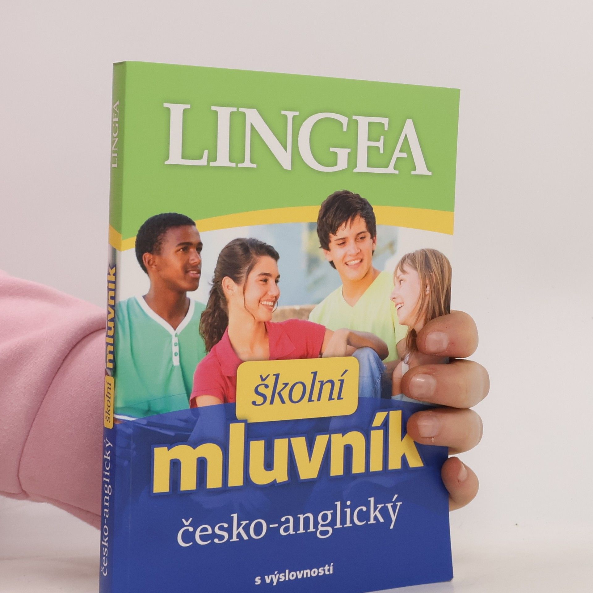 Various authors Školní mluvník česko-anglický