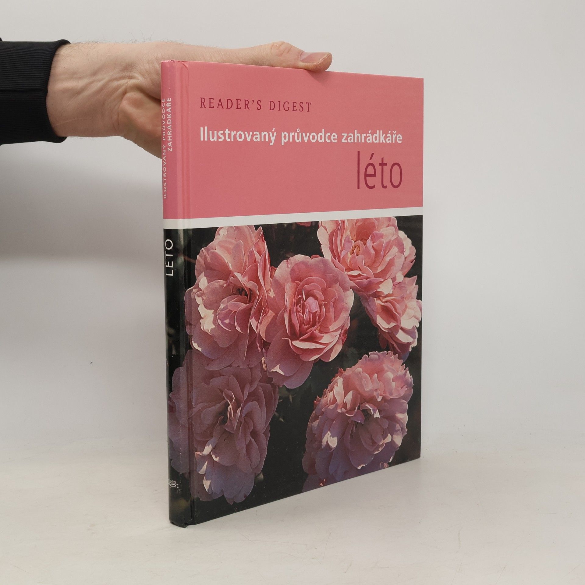 Steve Bradley Léto. Ilustrovaný průvodce zahrádkáře