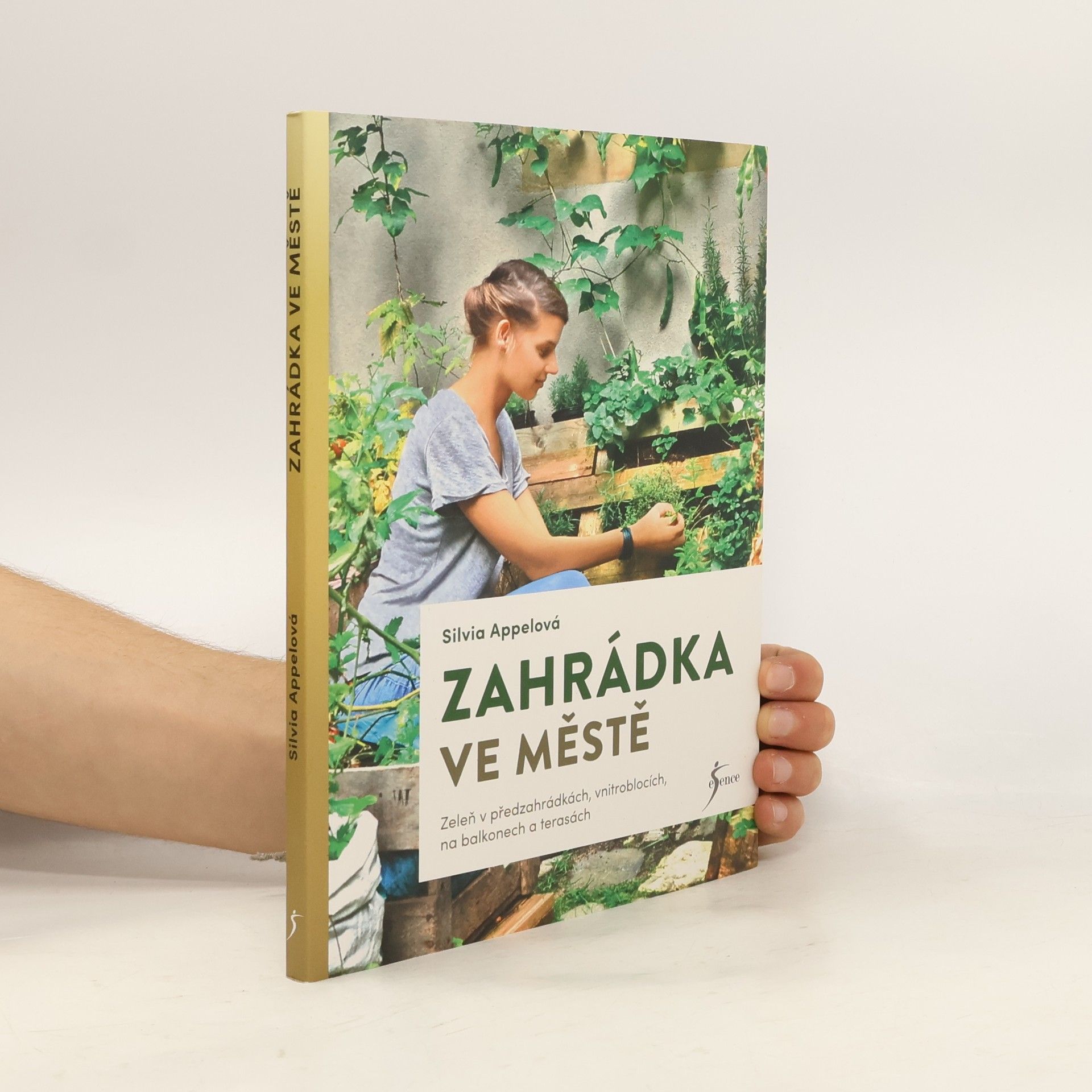 Zahrádka ve městě. Zeleň v předzahrádkách, vnitroblocích, na balkonech a terasách