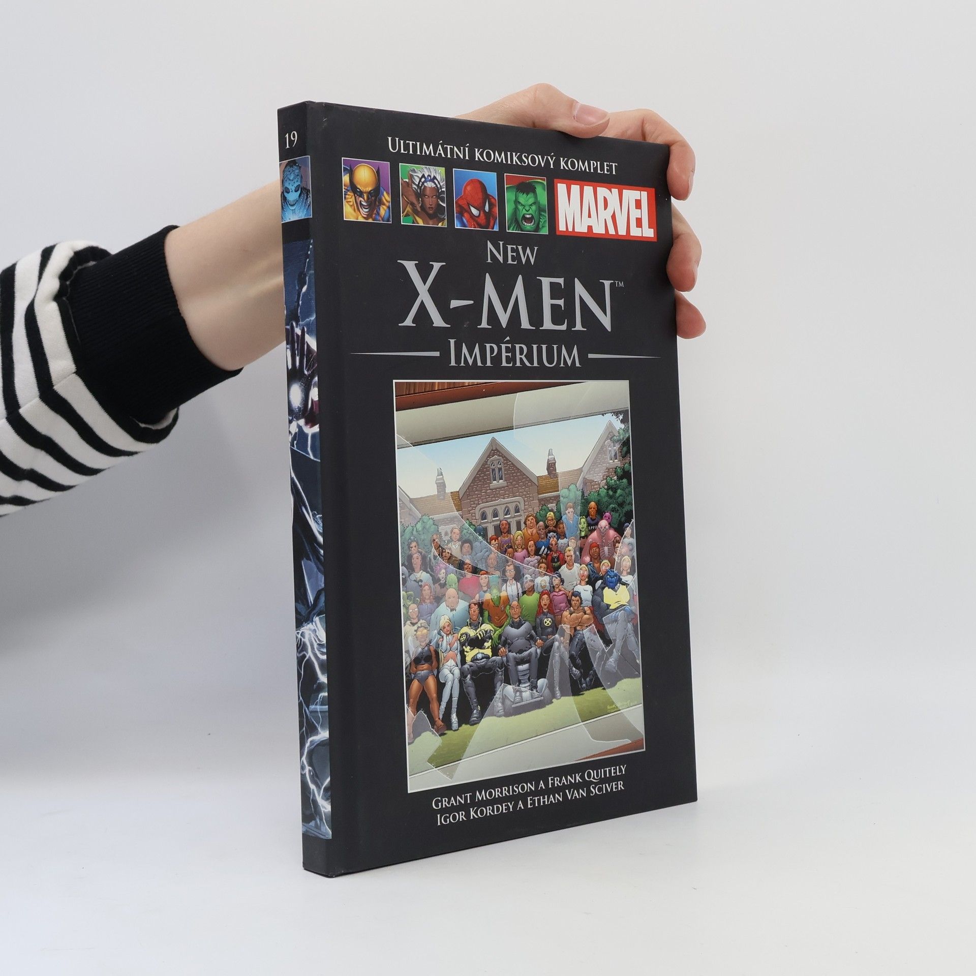 Ultimátní komixový komplet 19. New X-men. Impérium