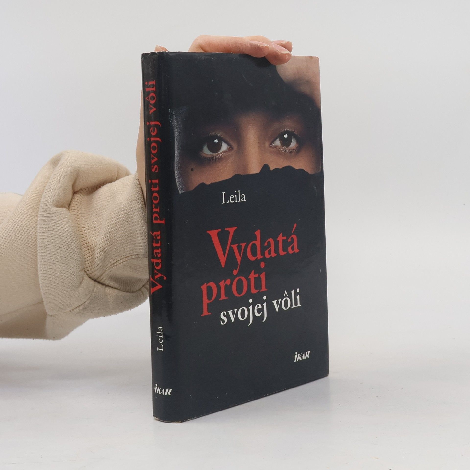 Leila Vydatá proti svojej vôli