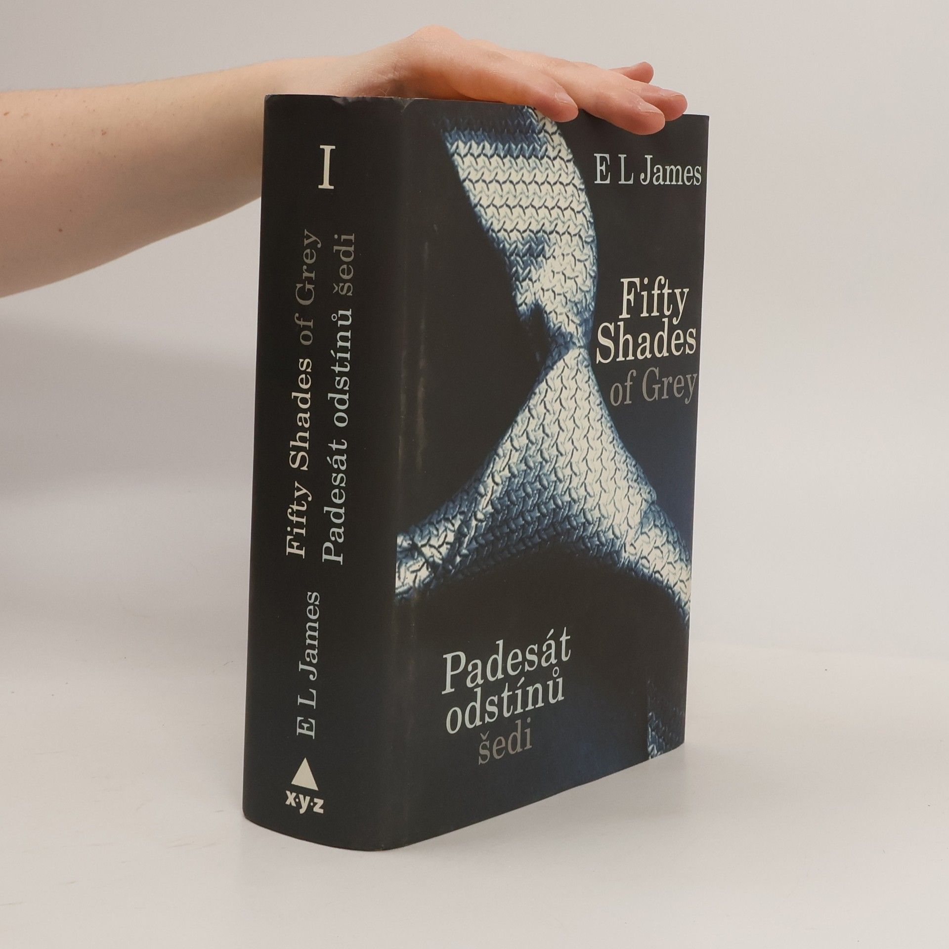 E L James Padesát odstínů šedi