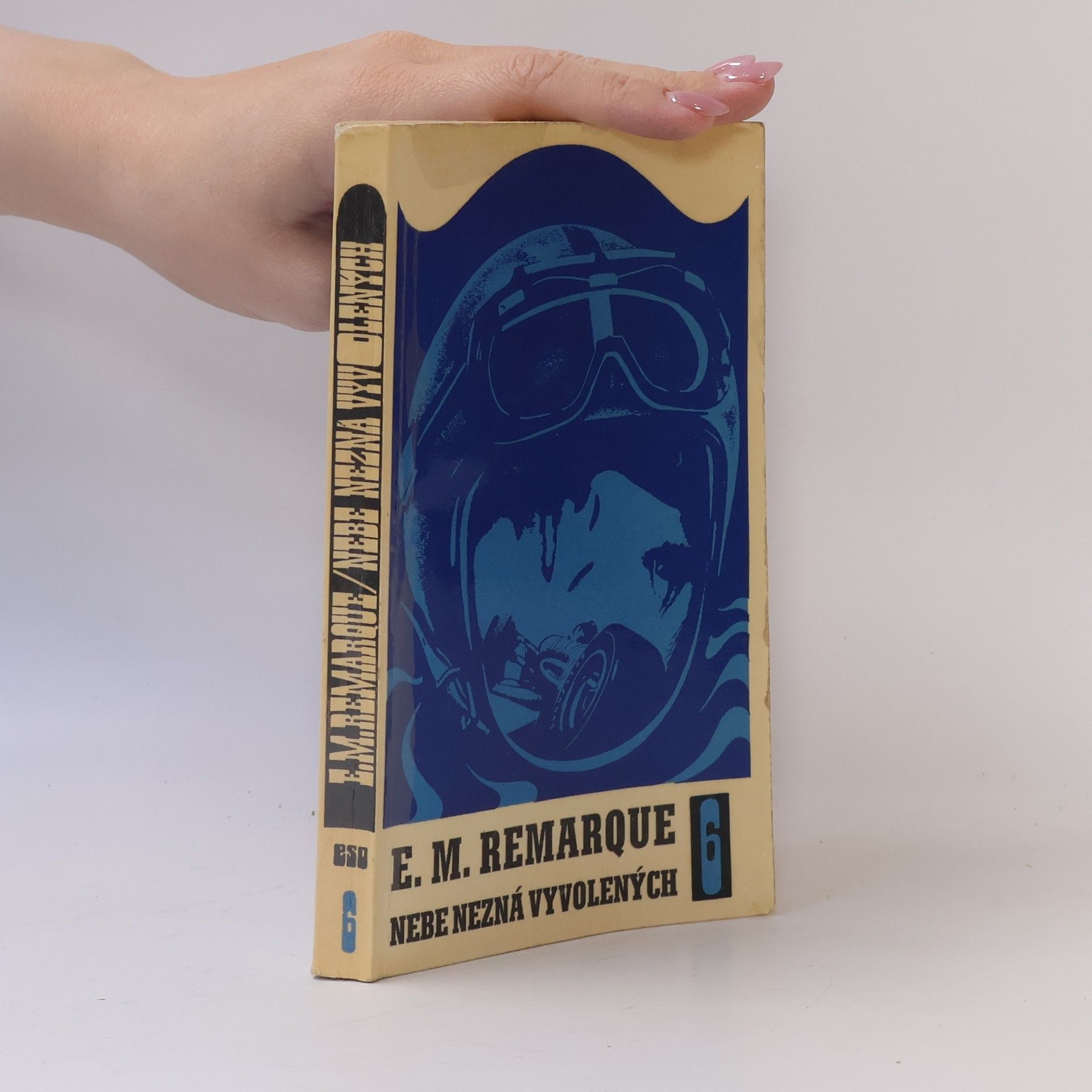 Erich Maria Remarque Nebe nezná vyvolených