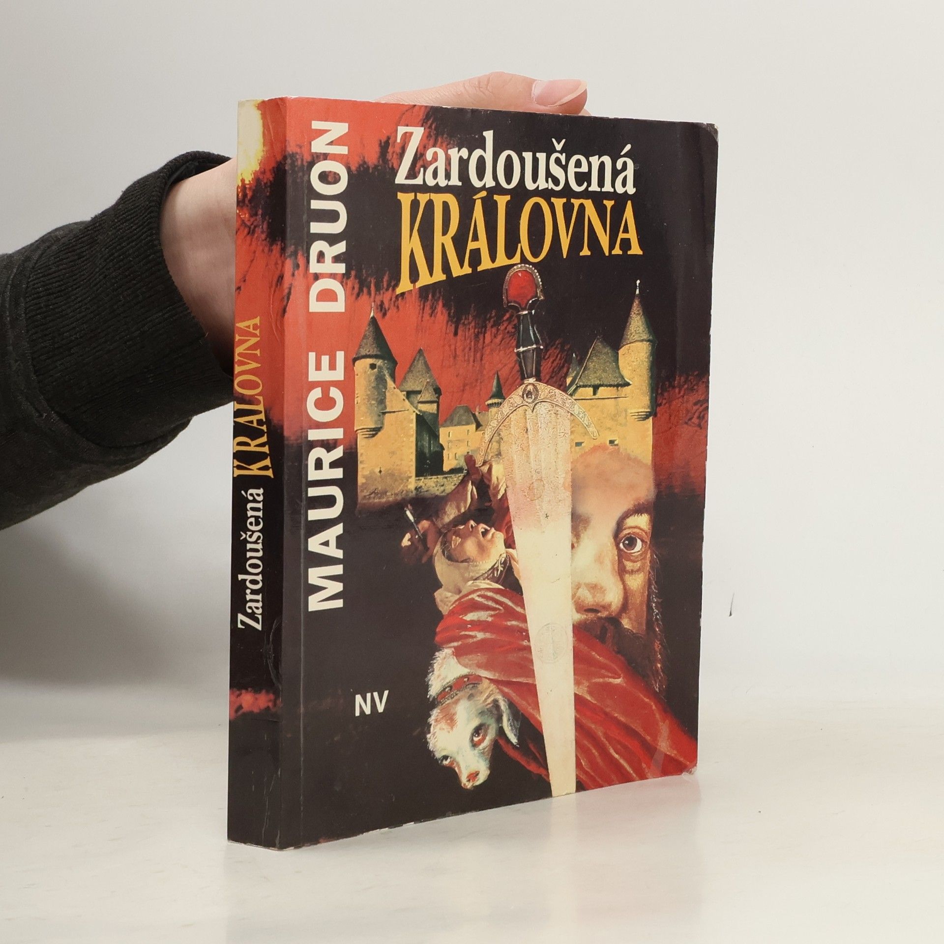 Maurice Druon Zardoušená královna