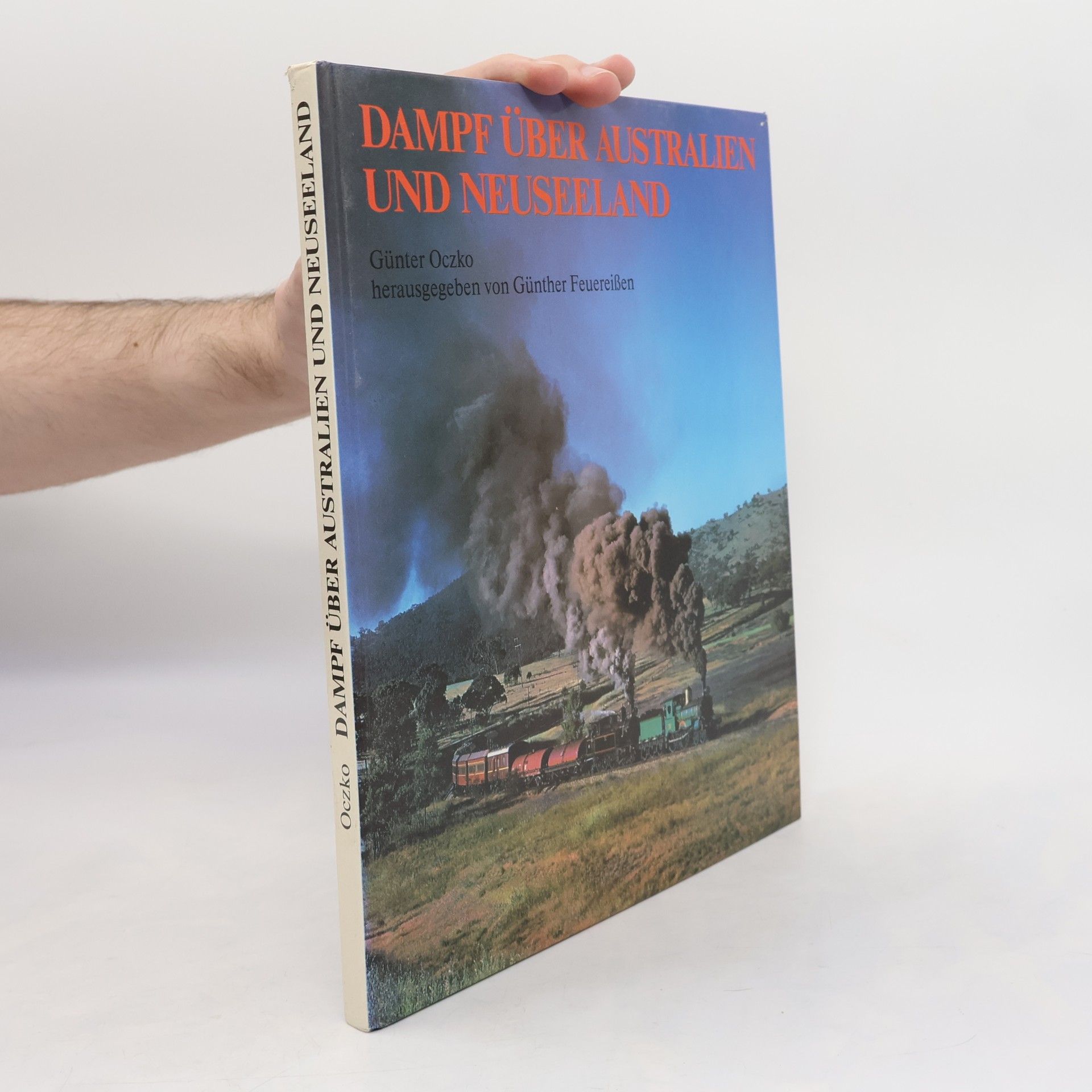 Günter Oczko Dampf über Australien und Neuseeland