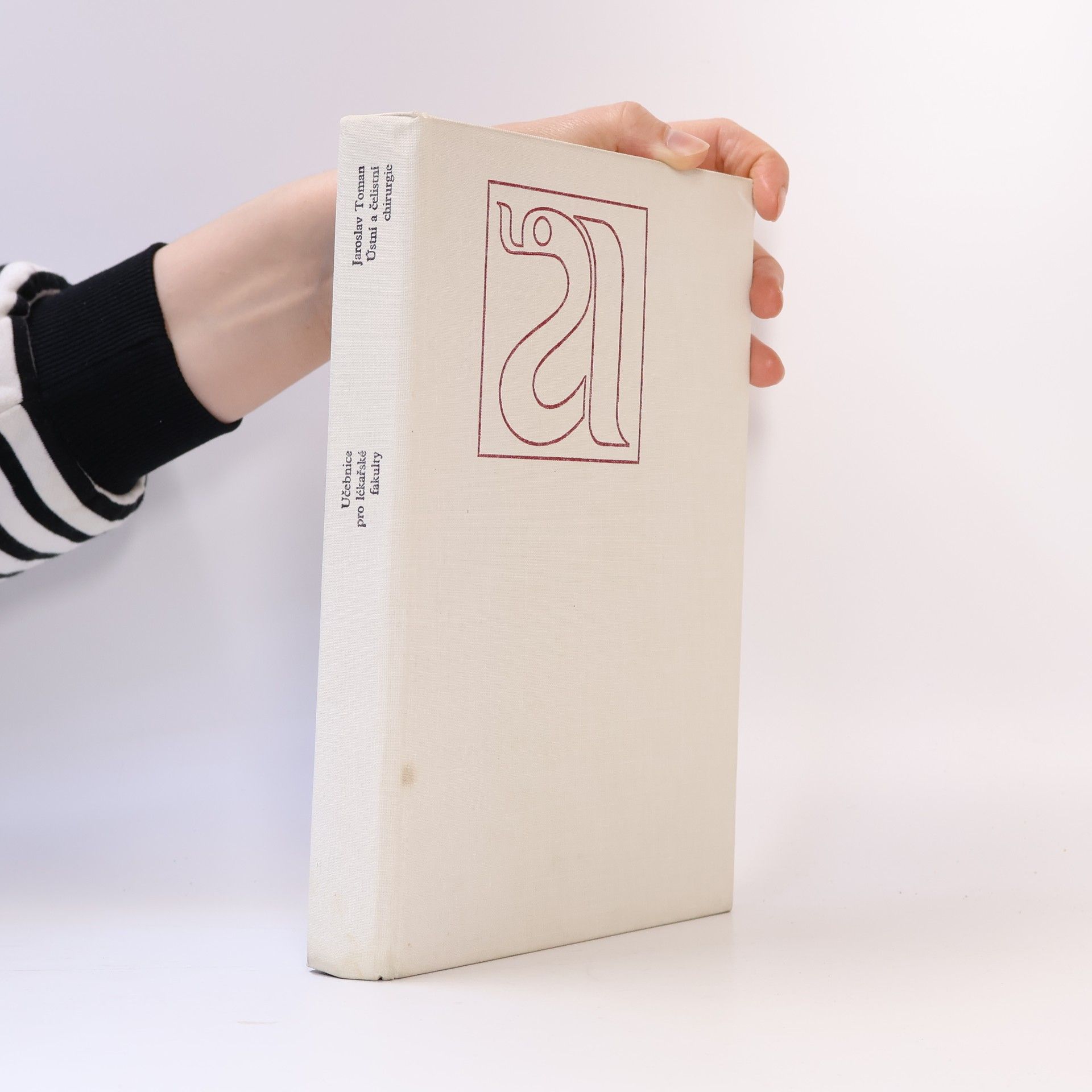 Ústní a čelistní chirurgie