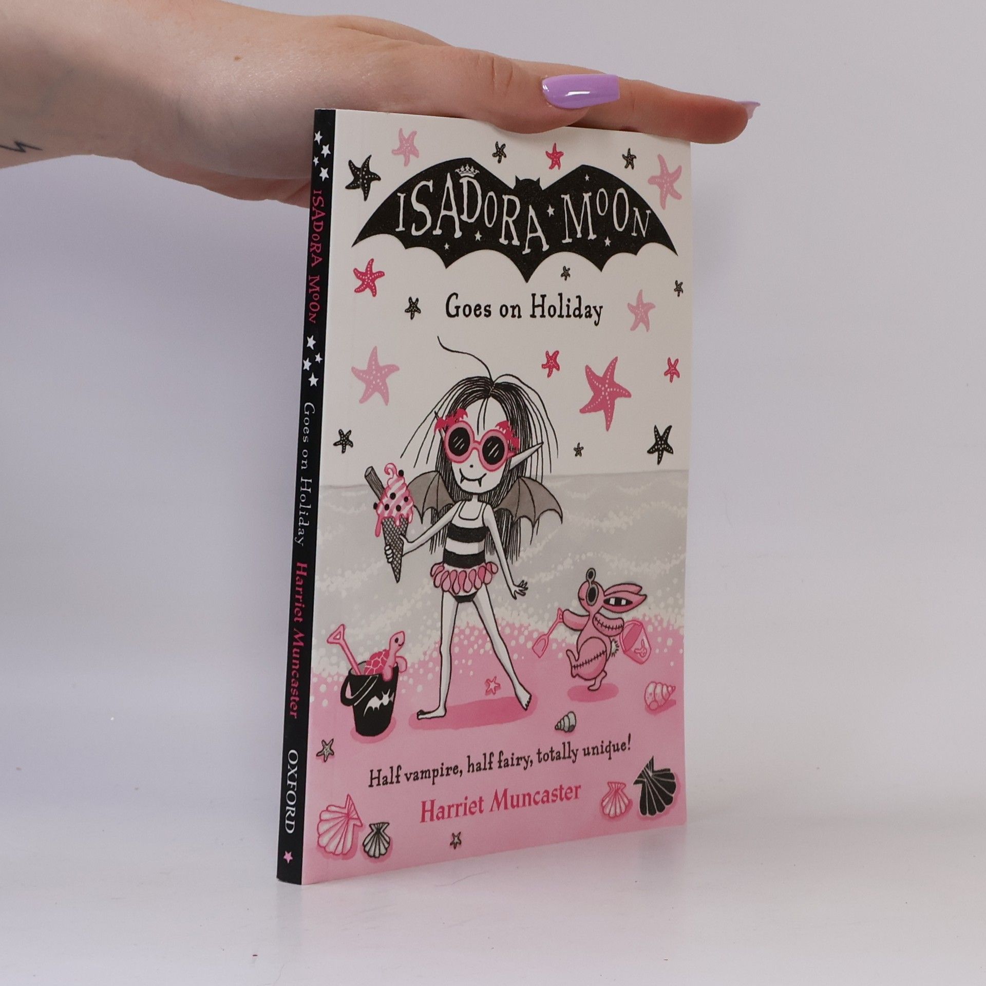 Harriet Muncaster Isadora Moon Goes on Holiday