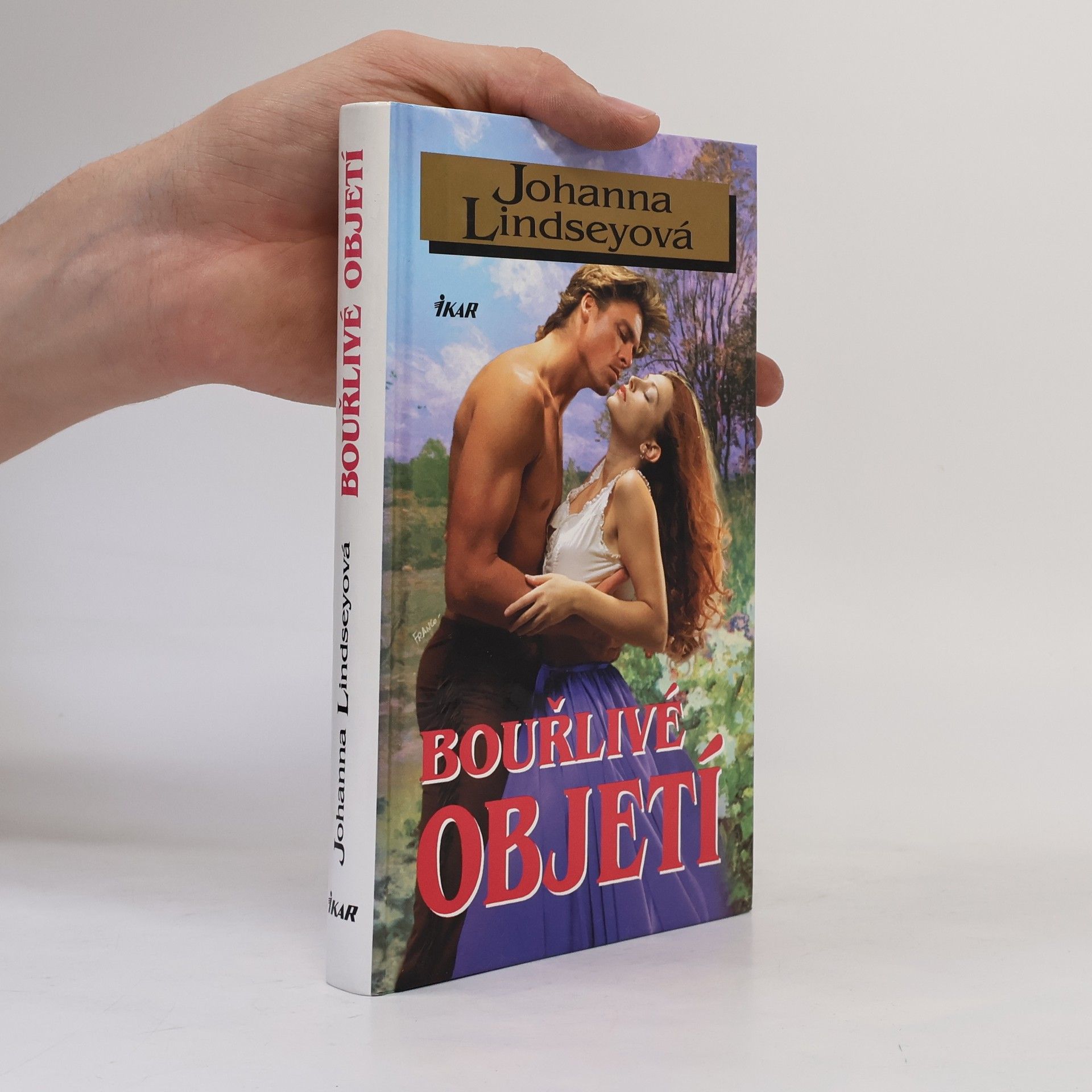 Johana Lindseyová Bouřlivé objetí