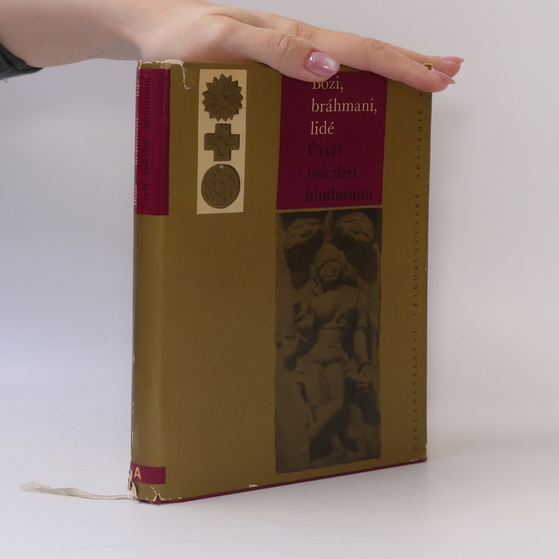 Dušan Zbavitel Bozi, bráhmani, lidé. Čtyři tisíciletí hinduismu