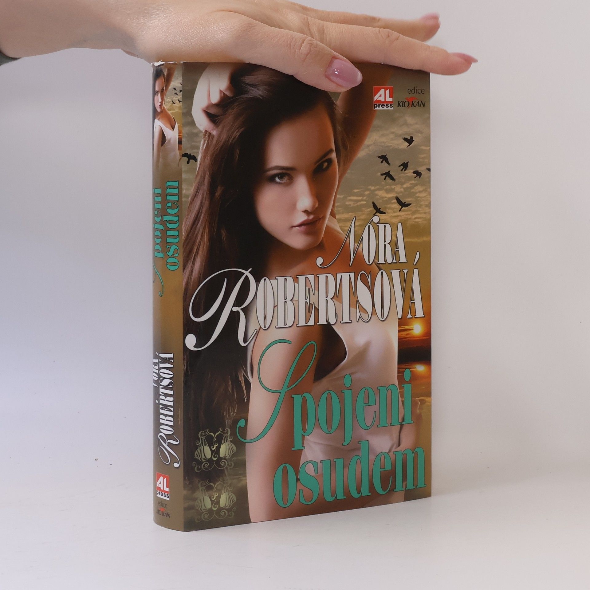 Nora Roberts Spojeni osudem